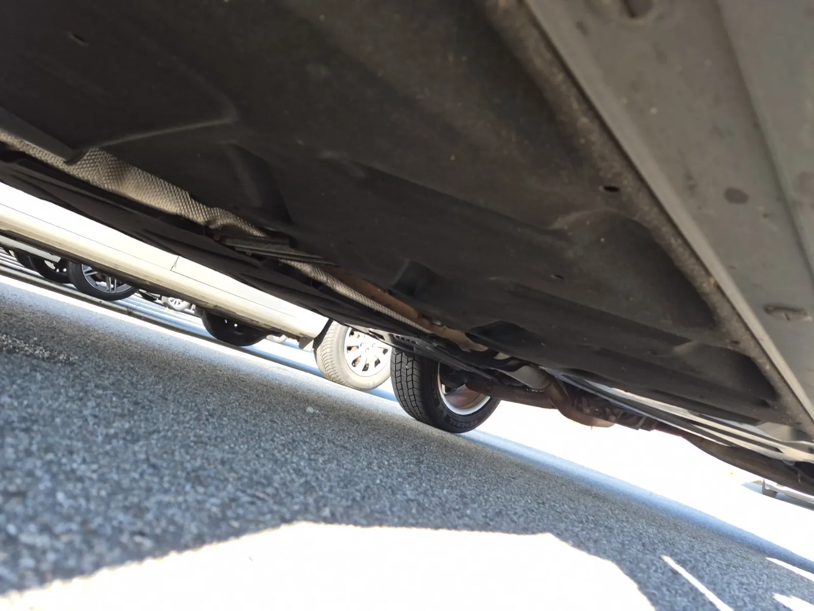 Undercarriage - Driver Photo