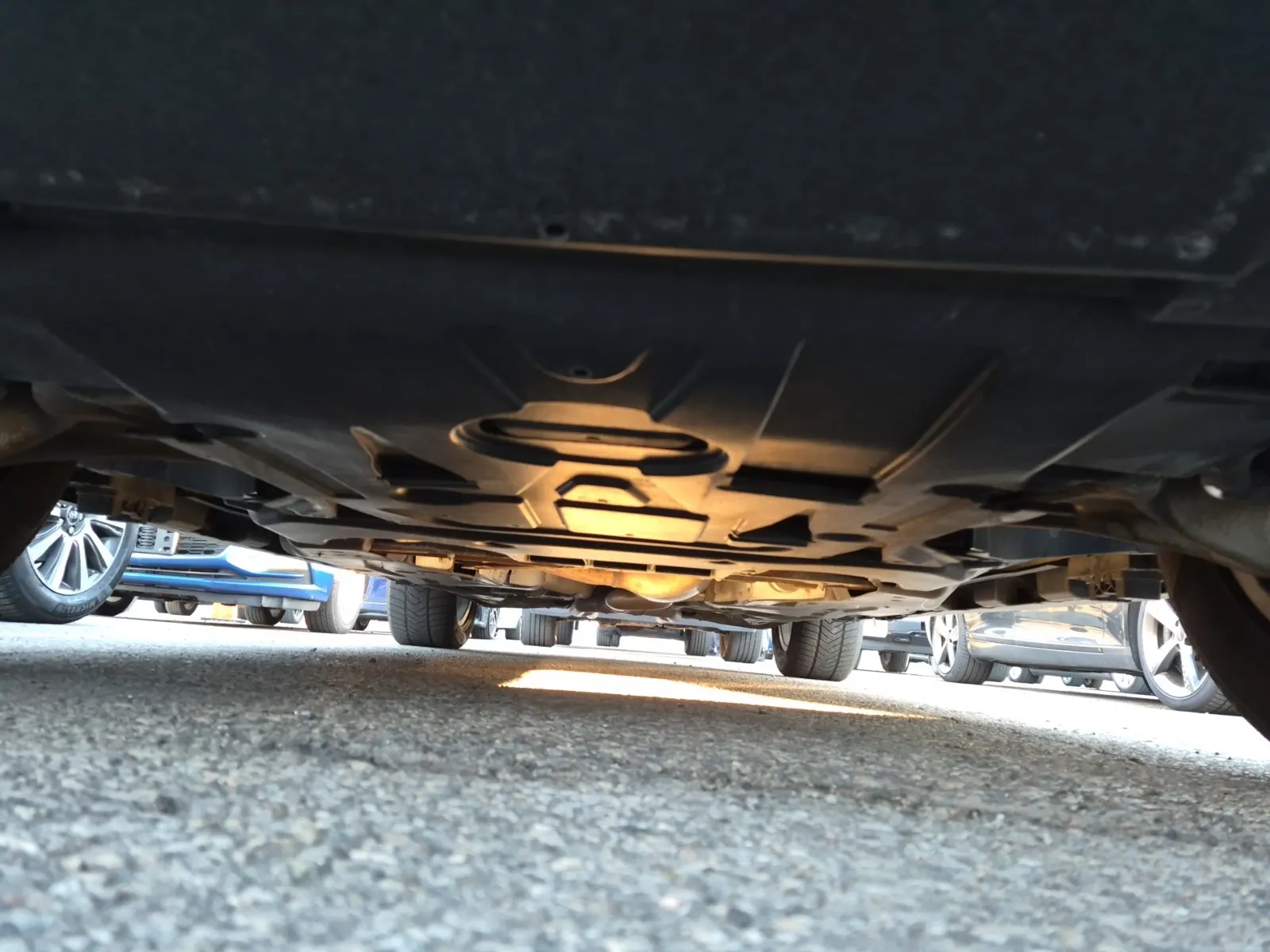 Undercarriage - Front Photo