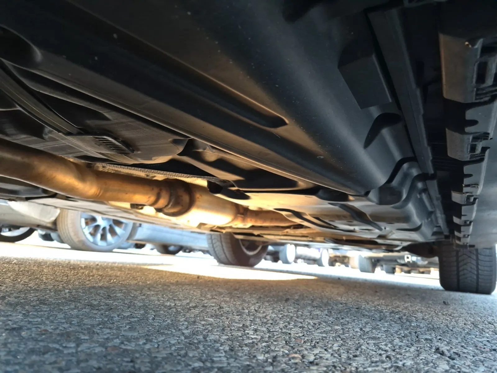 Undercarriage - Passenger Photo