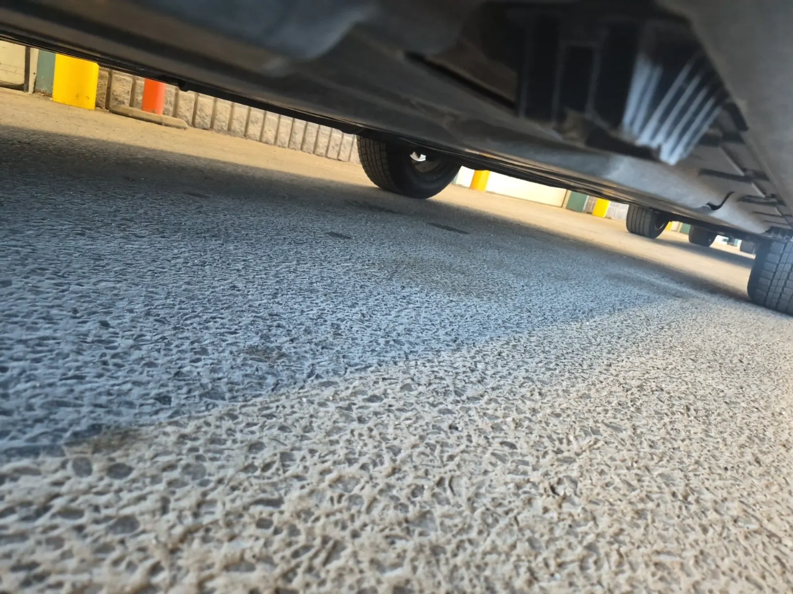 Undercarriage - Passenger Photo