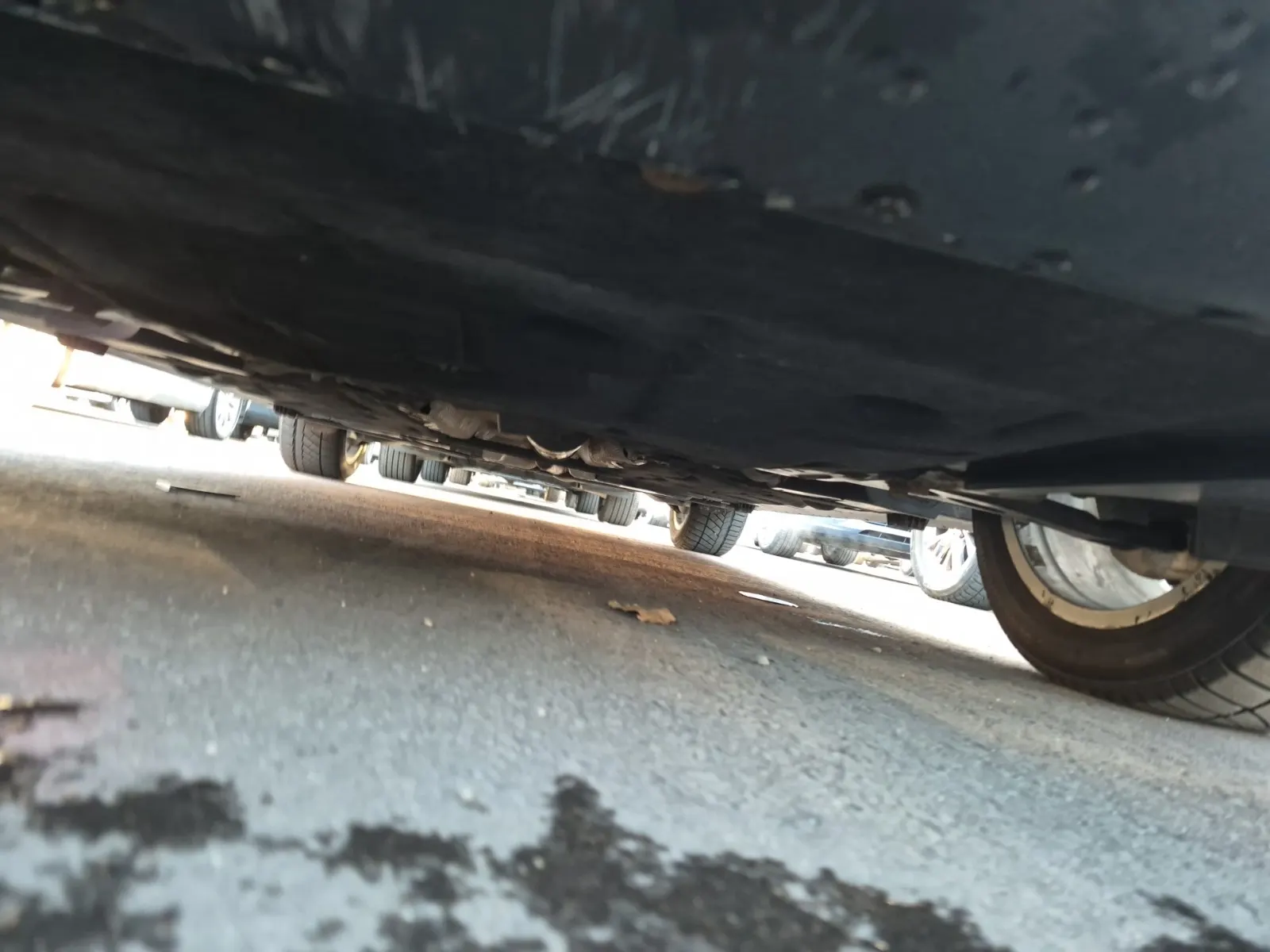 Undercarriage - Front Photo