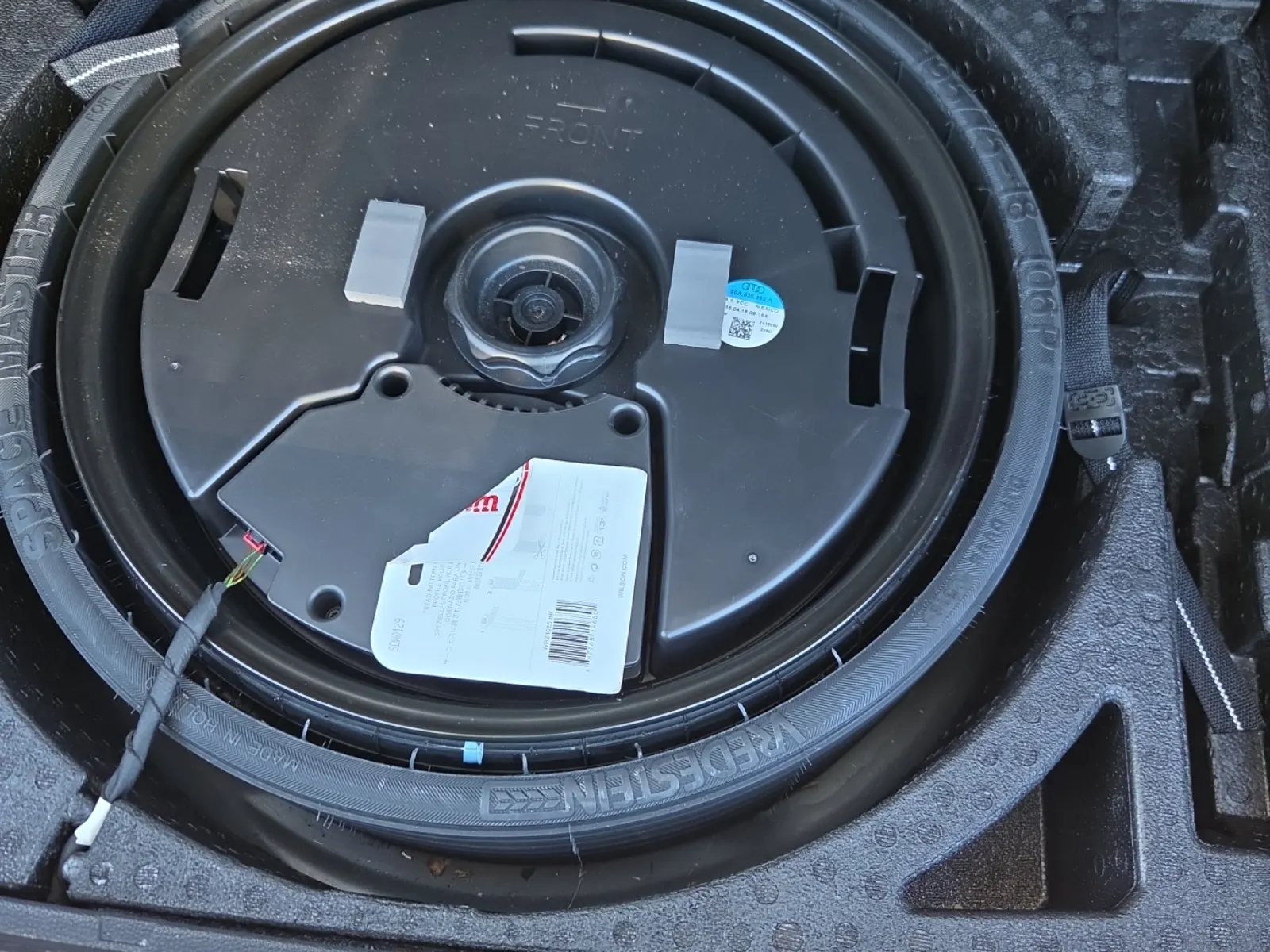 Spare Tire & Wheel Photo
