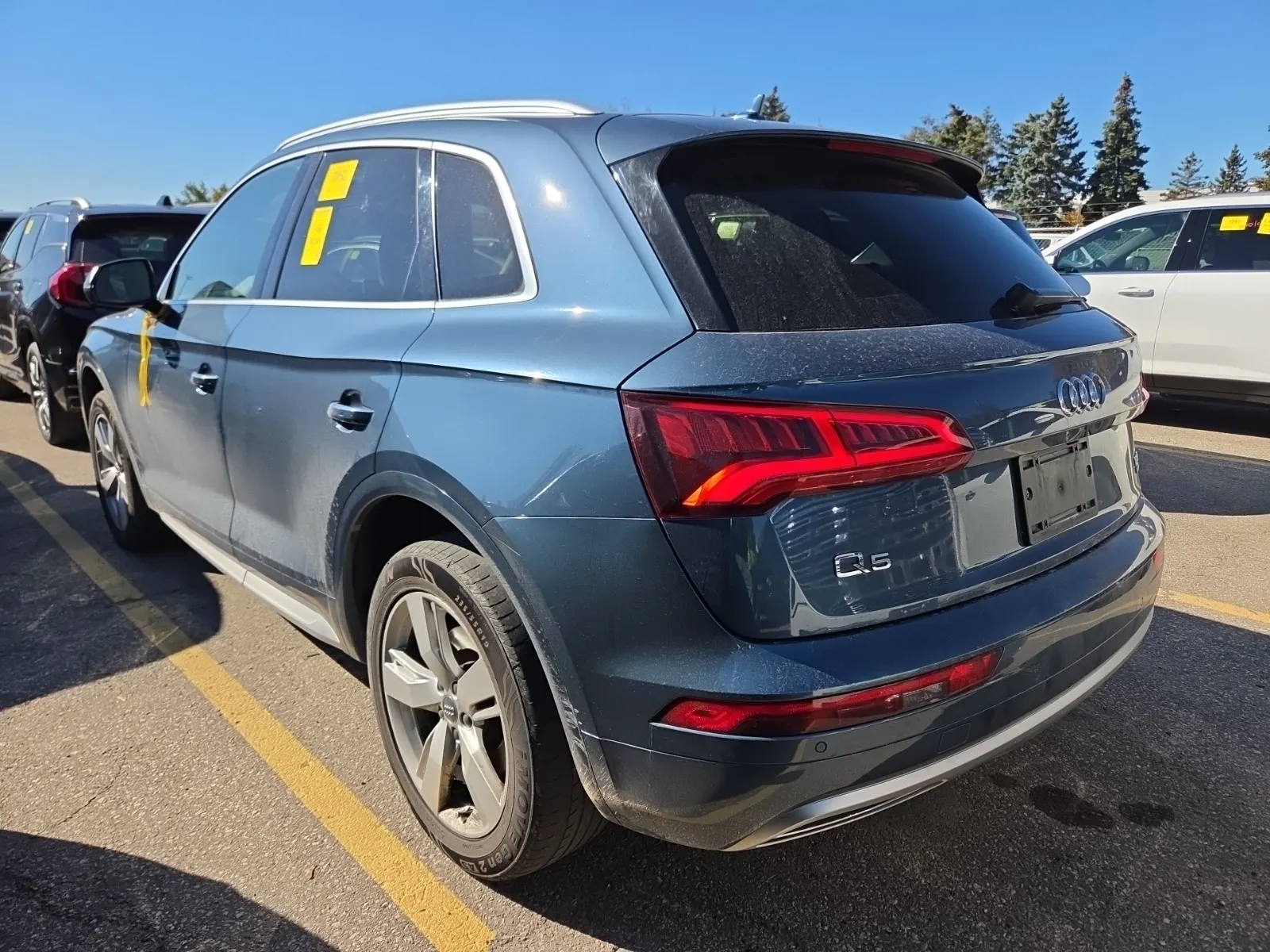 Driver Rear 3/4 Photo