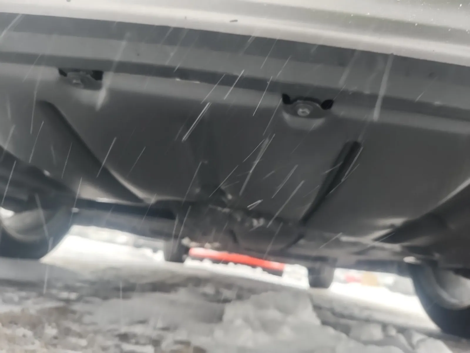 Undercarriage - Front Photo