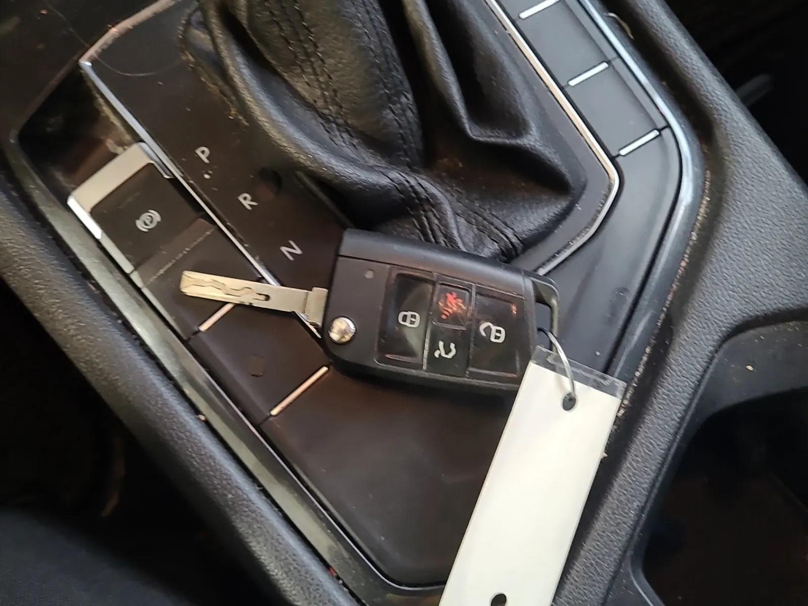 Keys/Fobs/Manual Photo