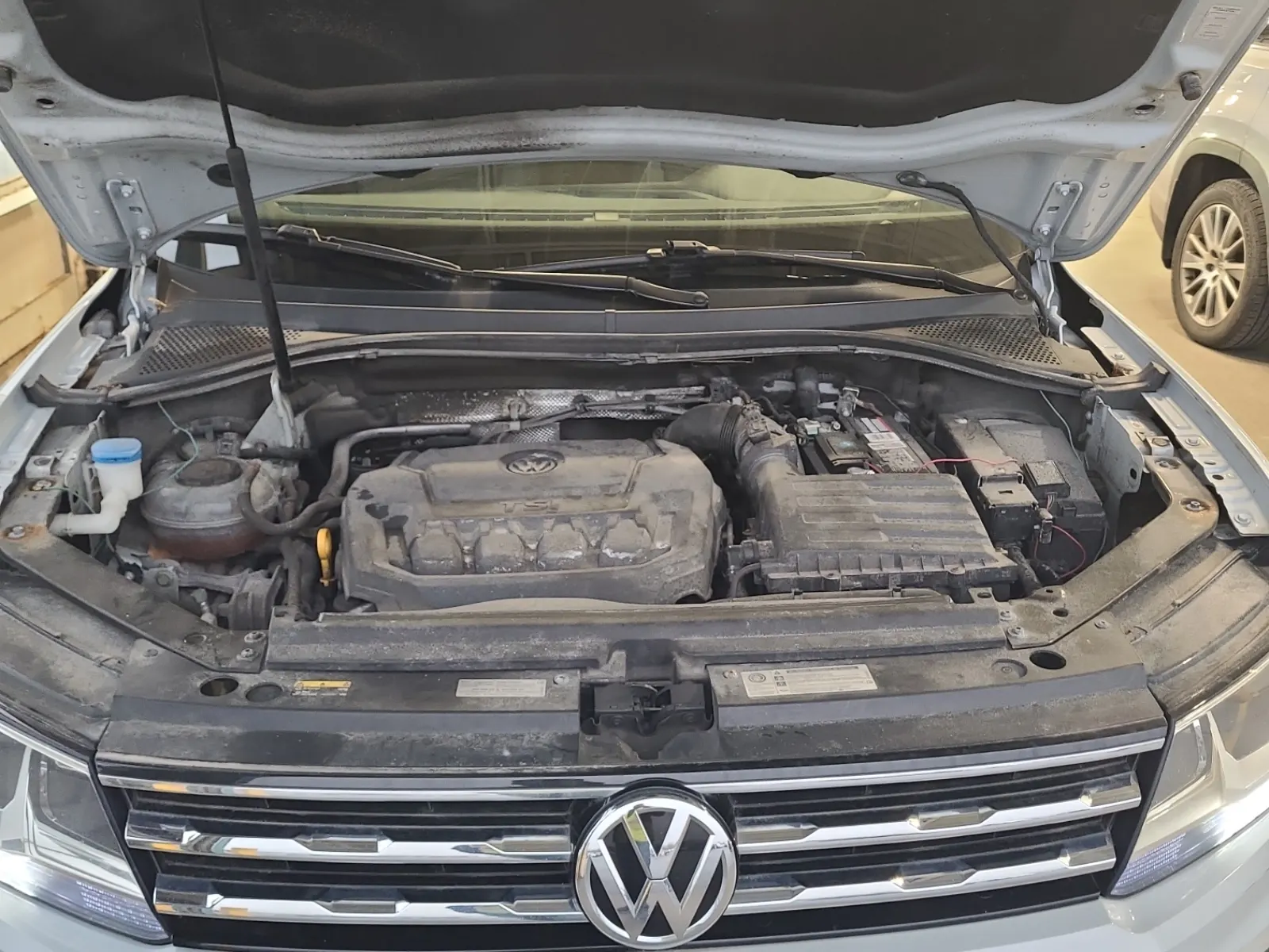 Engine Photo