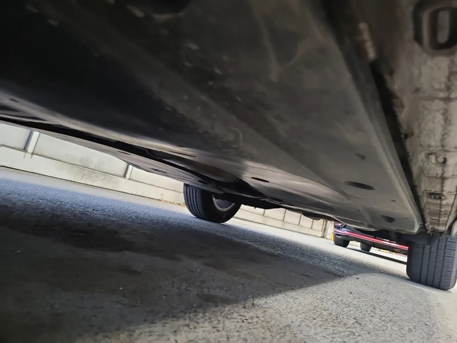 Undercarriage - Driver Photo