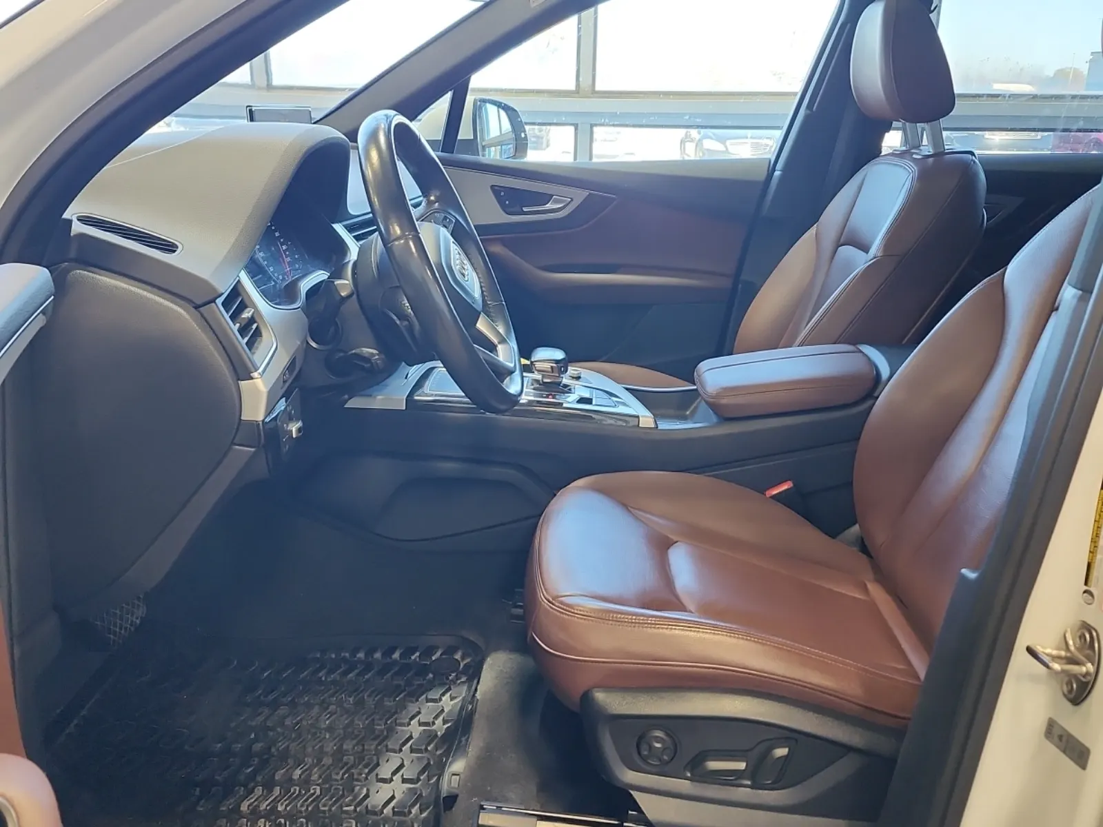 Front Interior Photo