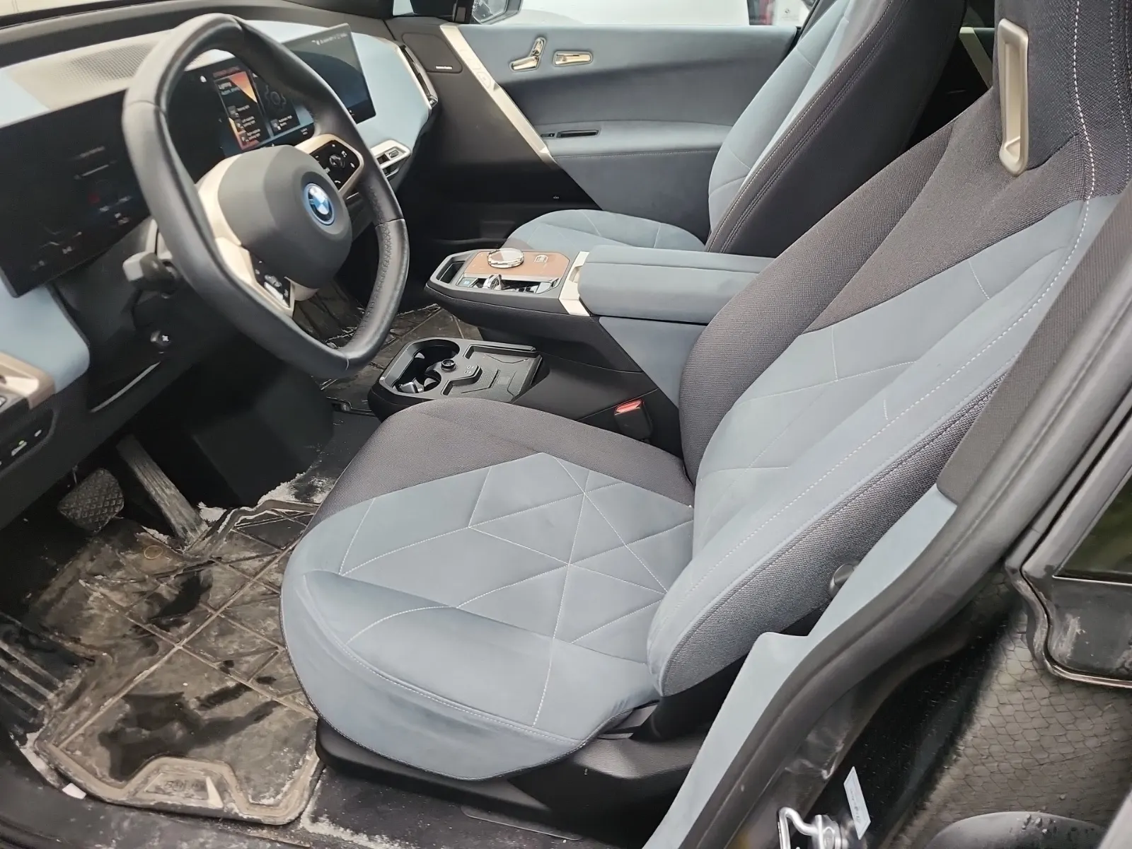 Front Interior Photo