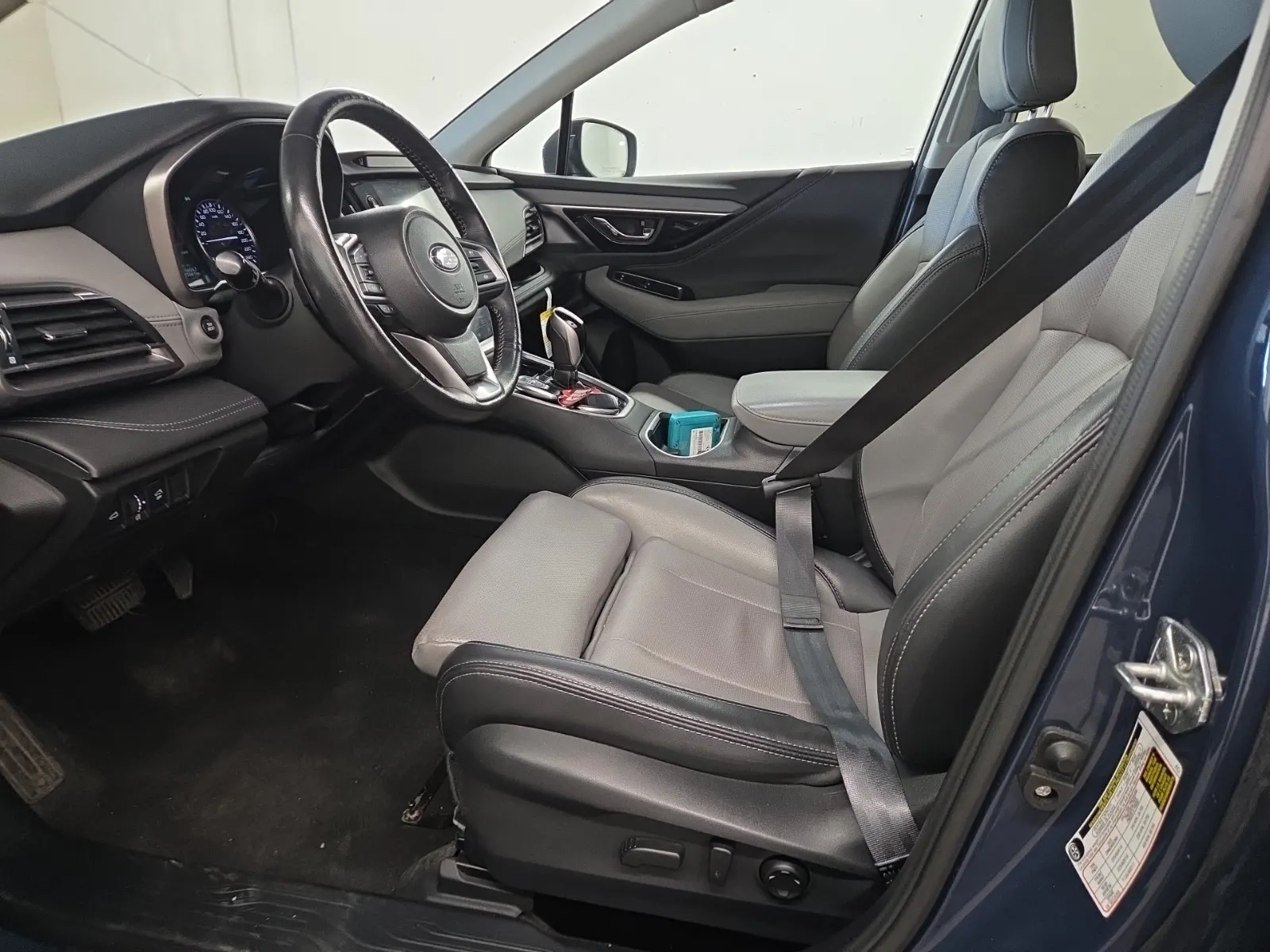 Front Interior Photo