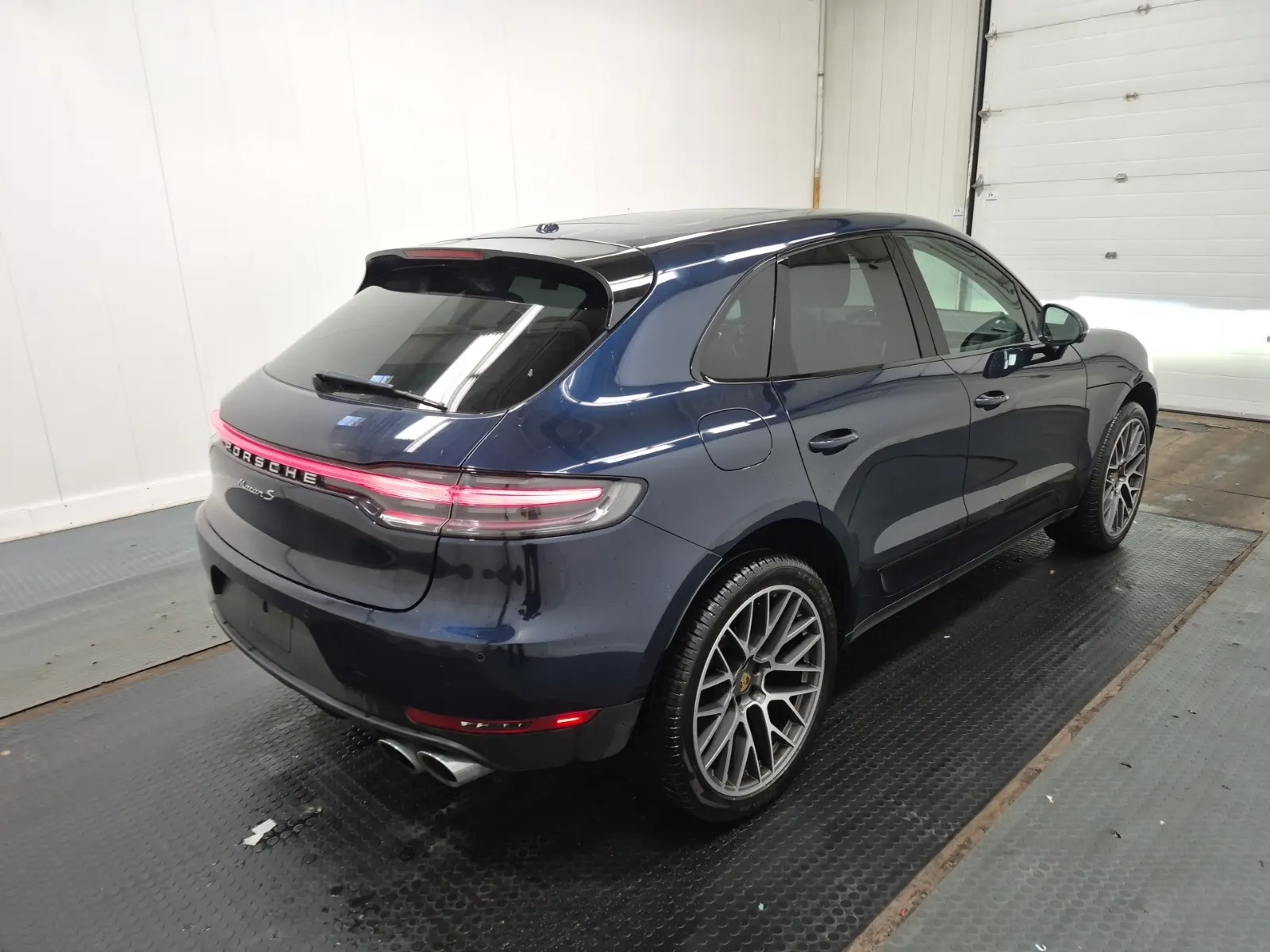 Passenger Rear 3/4 Photo