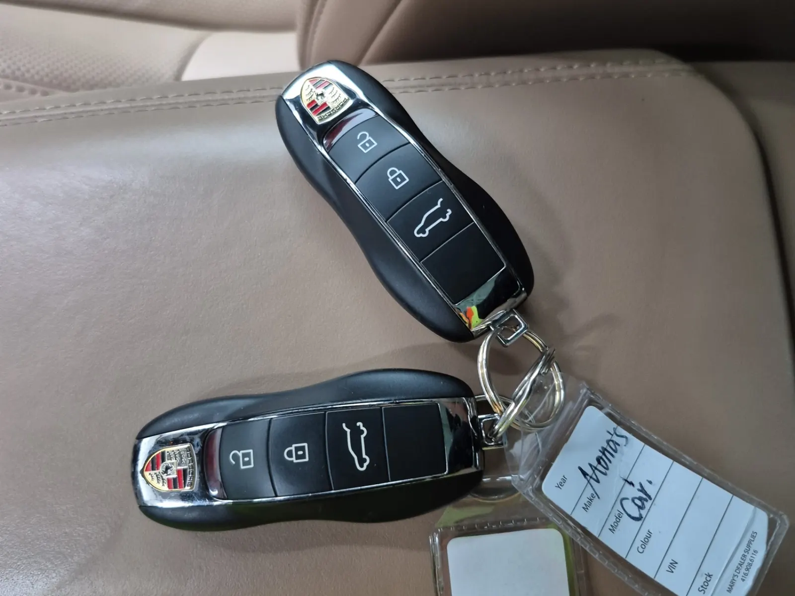 Keys/Fobs/Manual Photo