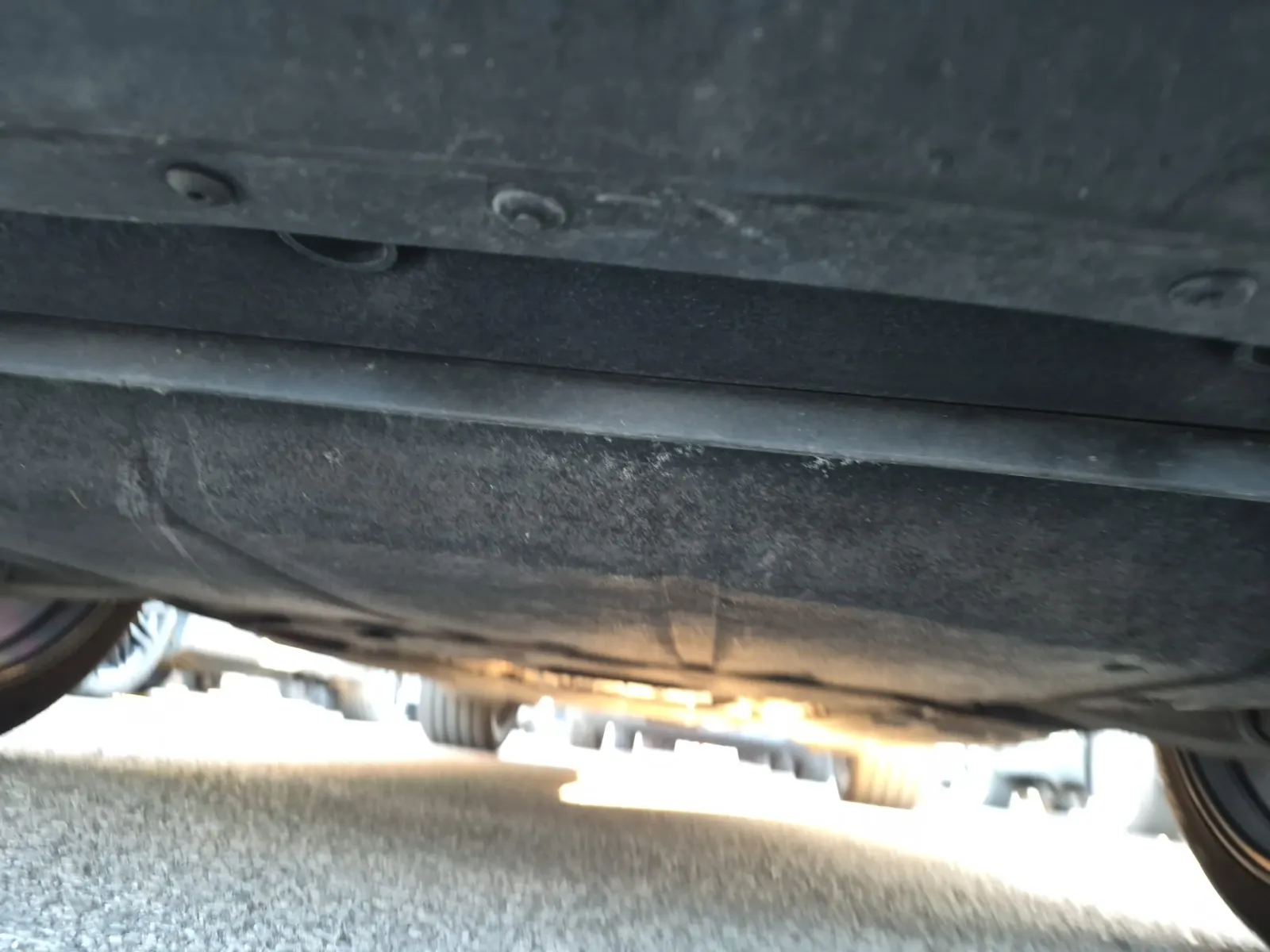 Undercarriage - Front Photo