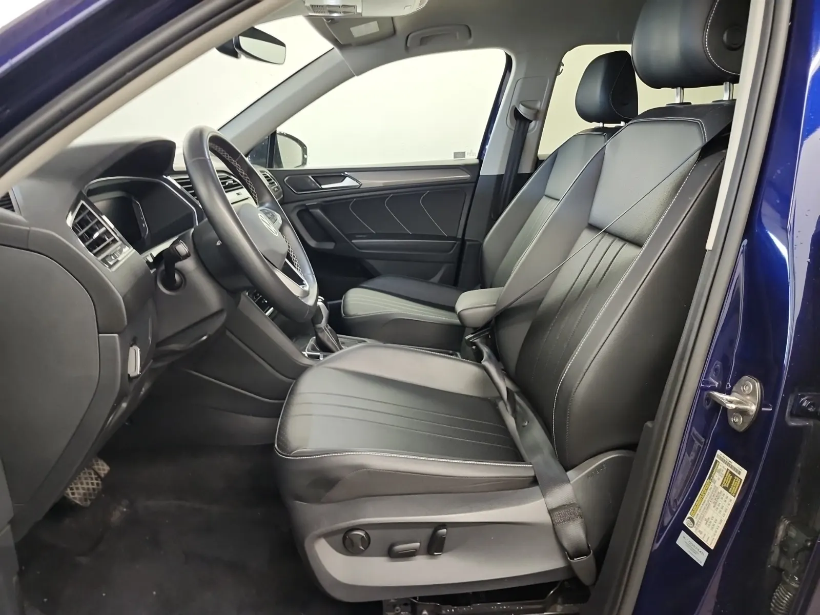 Front Interior Photo