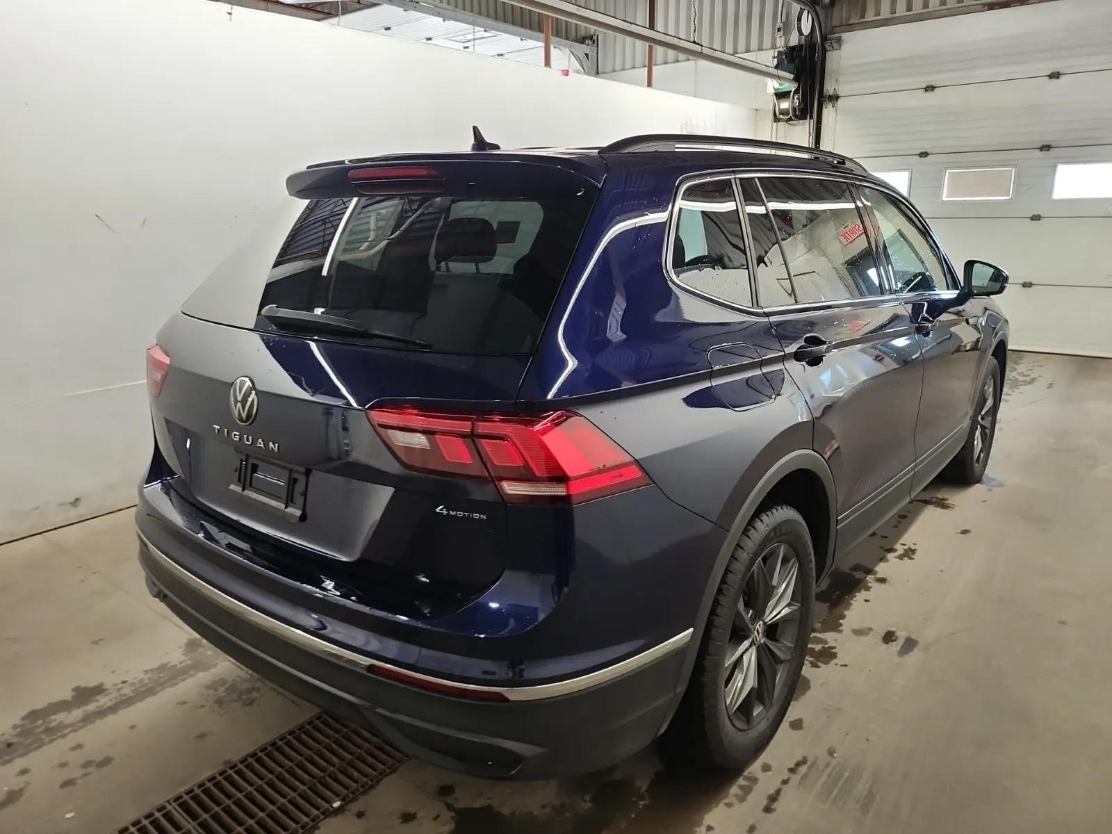 Passenger Rear 3/4 Photo