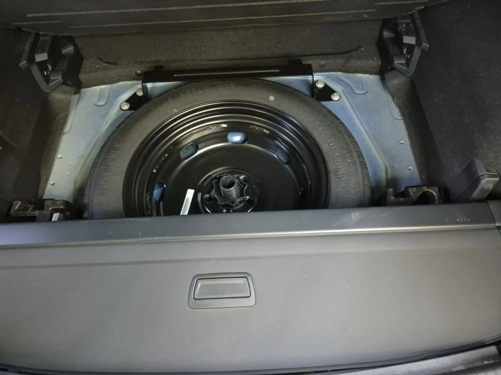Spare Tire & Wheel Photo