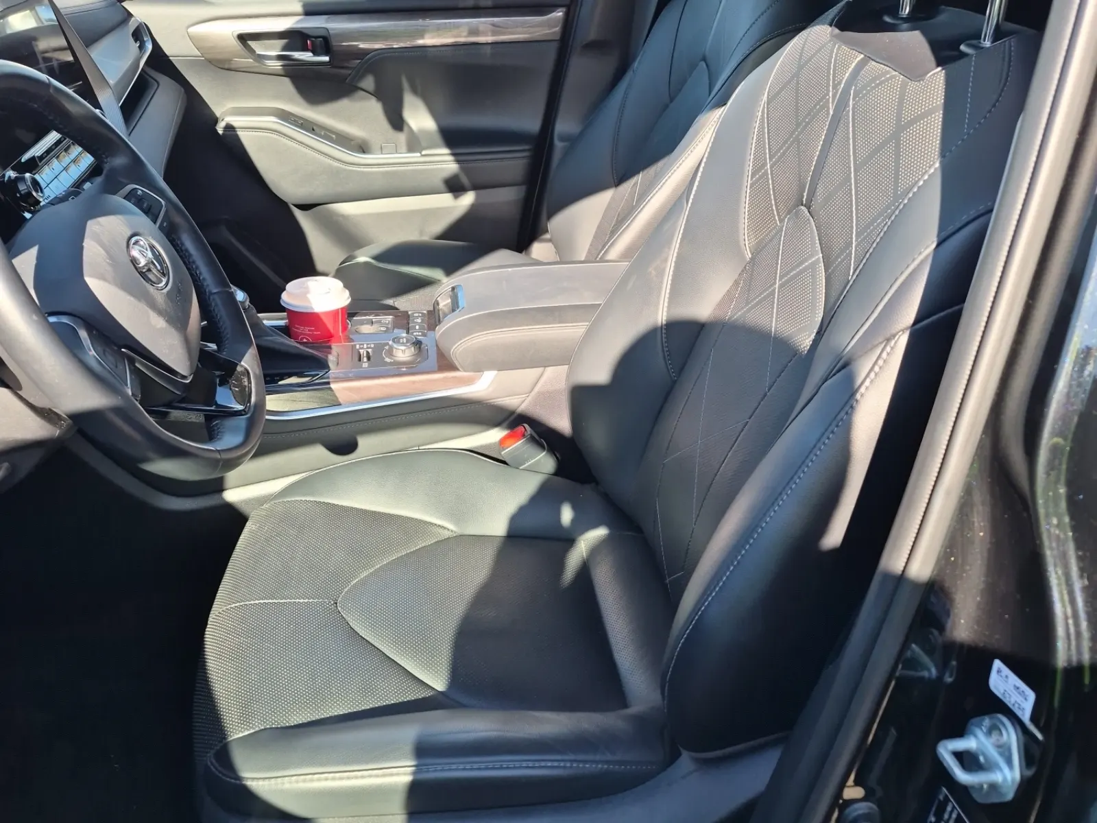 Front Interior Photo