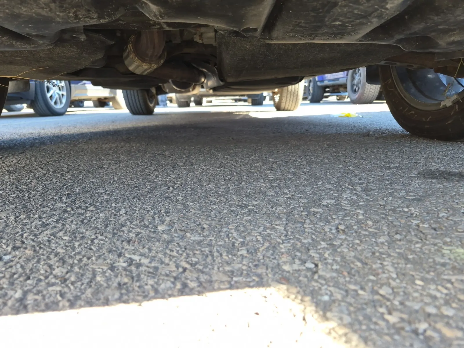 Undercarriage - Front Photo
