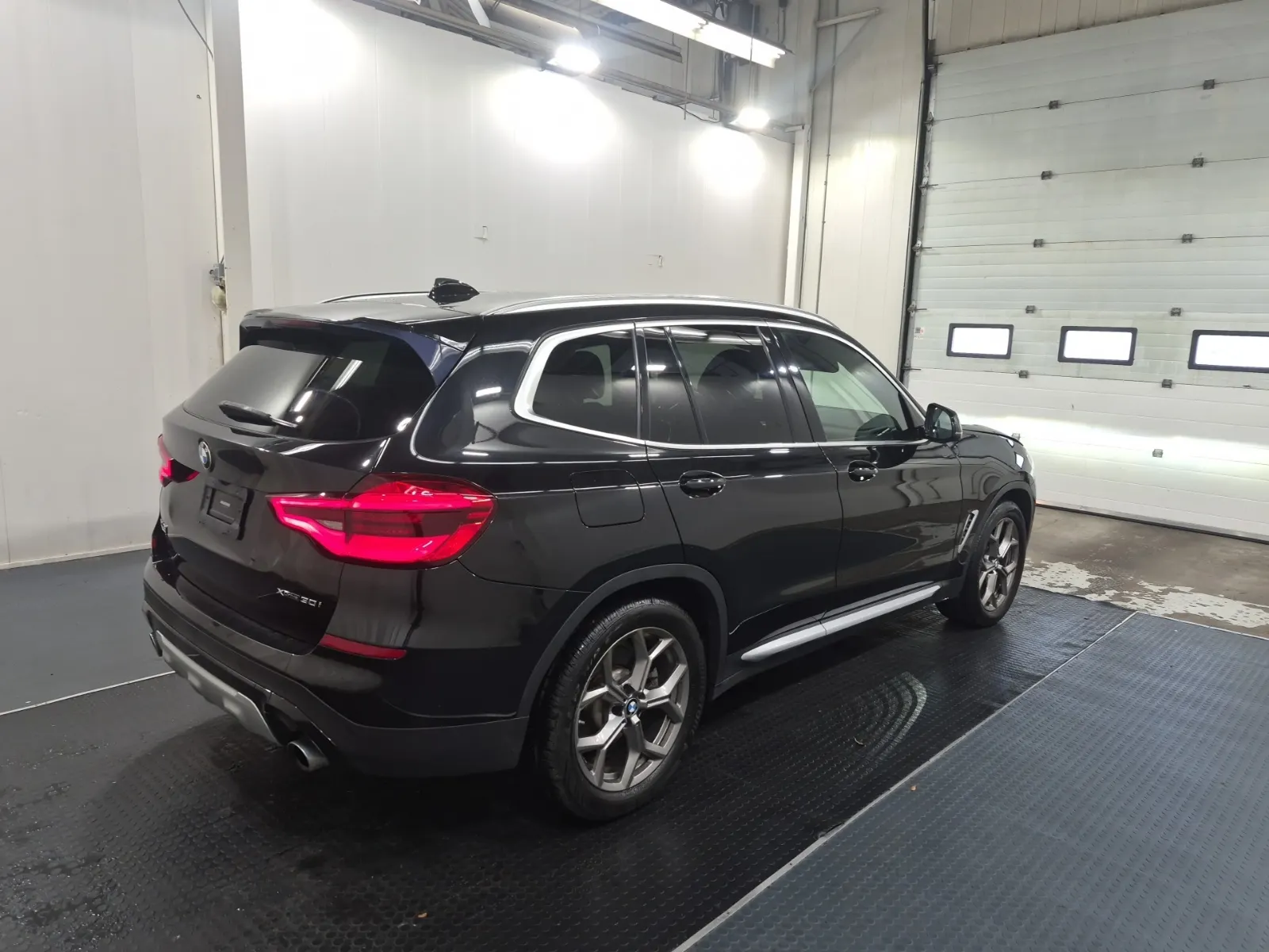 Passenger Rear 3/4 Photo