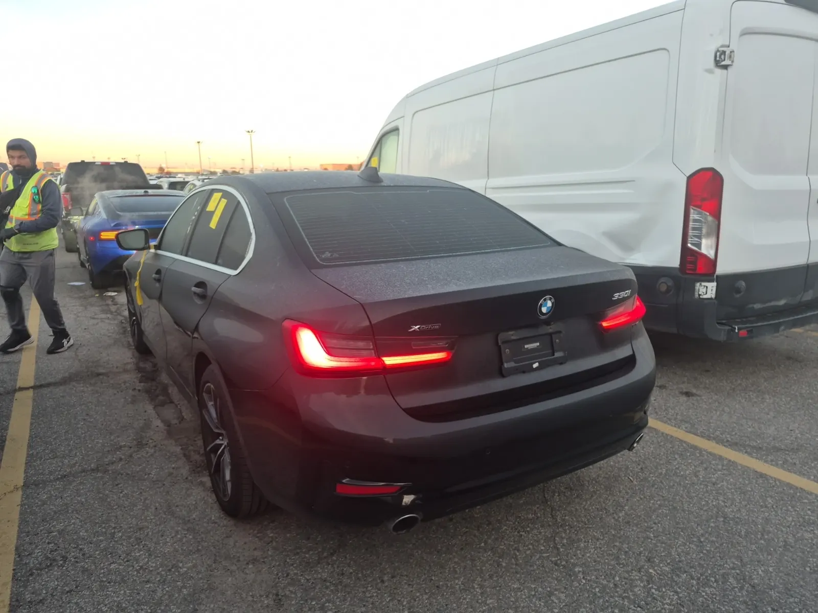 Driver Rear 3/4 Photo