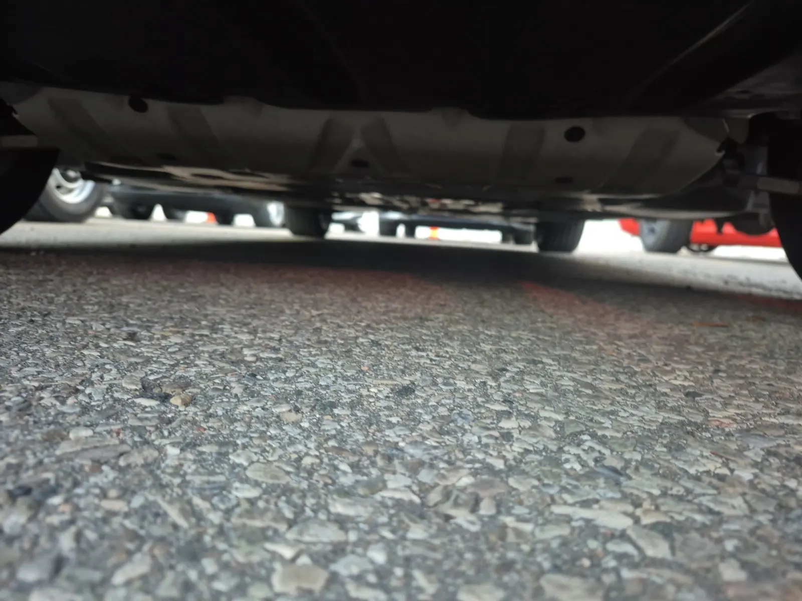 Undercarriage - Front Photo