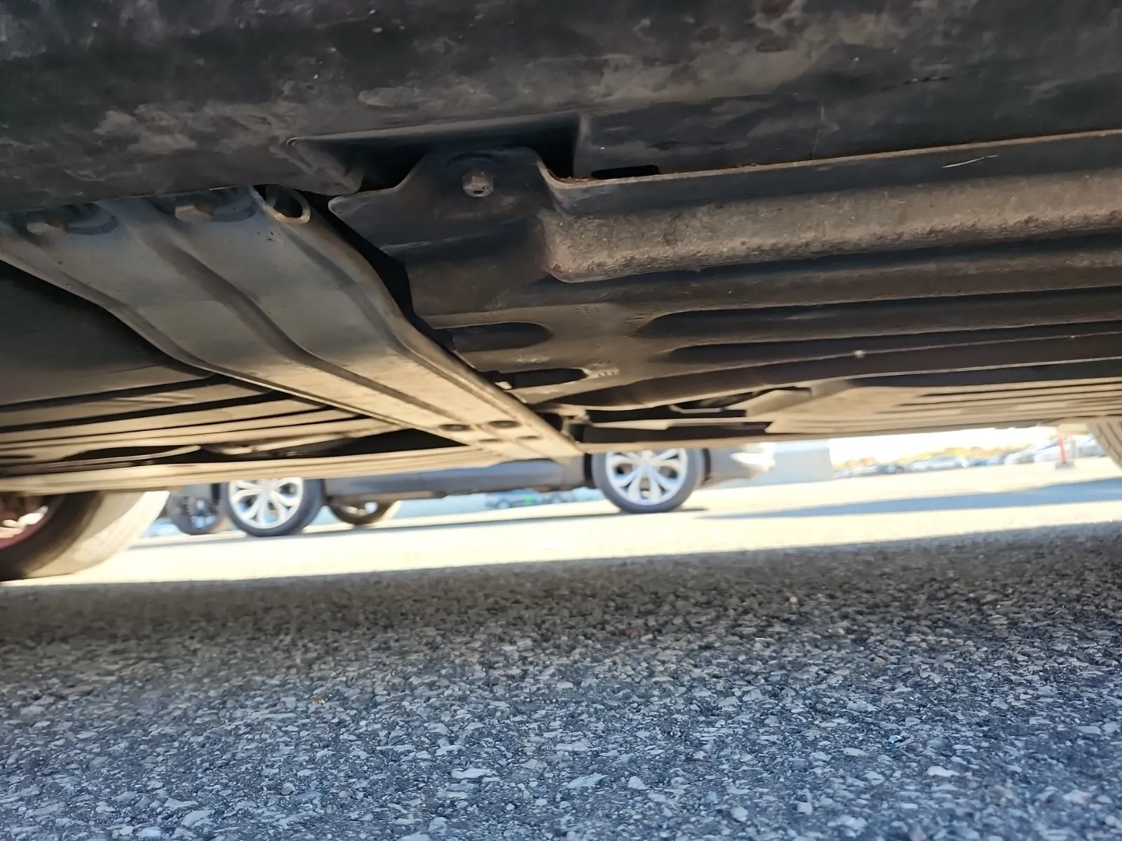Undercarriage - Passenger Photo