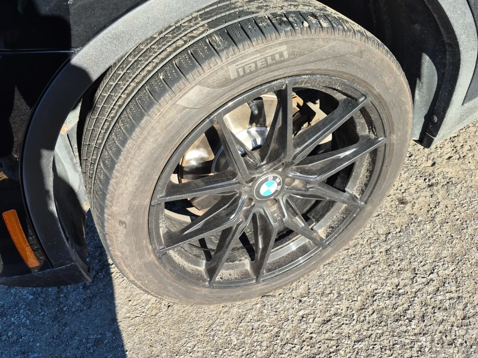 Front driver wheel/tire photo