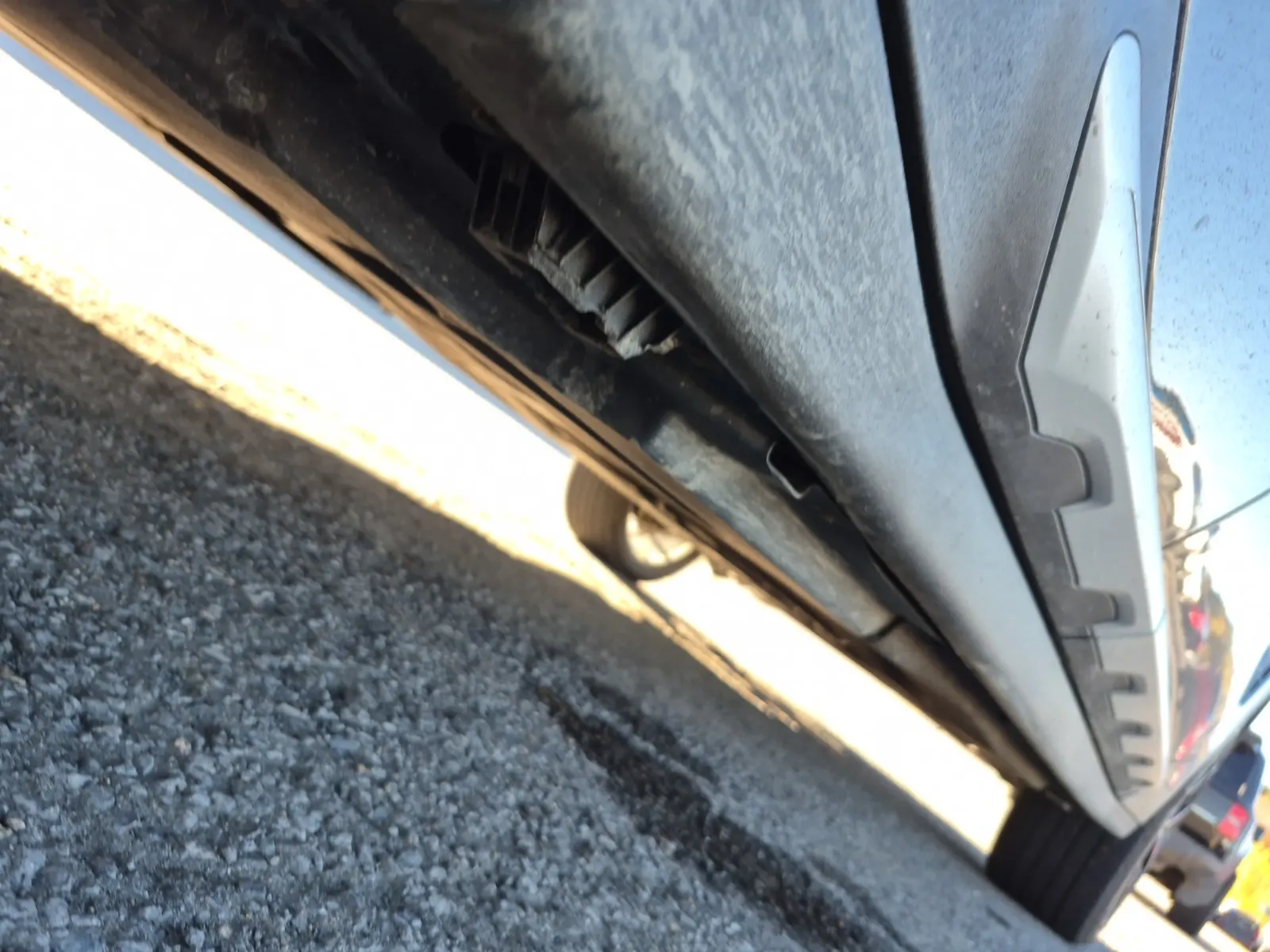 Undercarriage - Passenger Photo