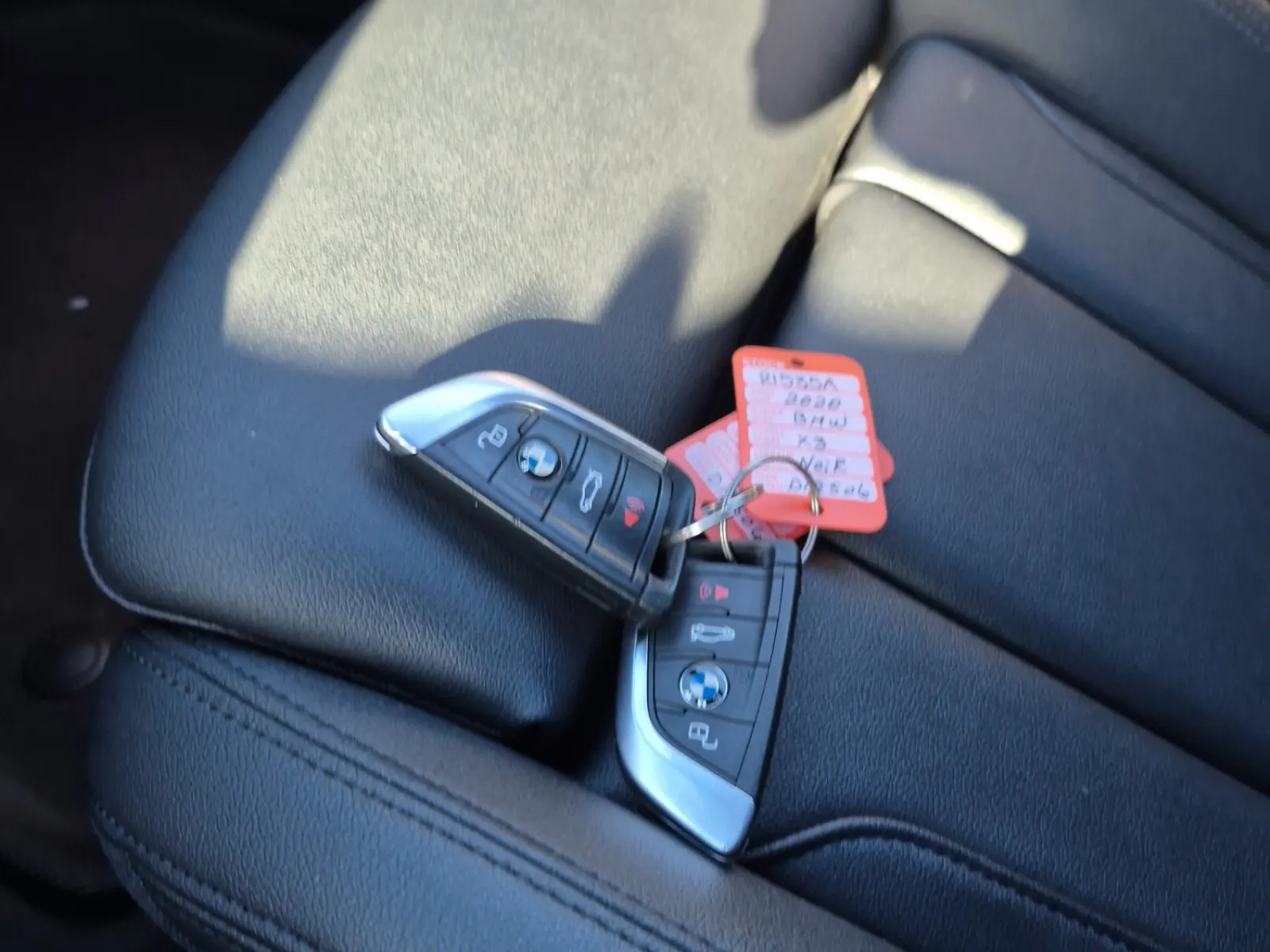 Keys/Fobs/Manual Photo