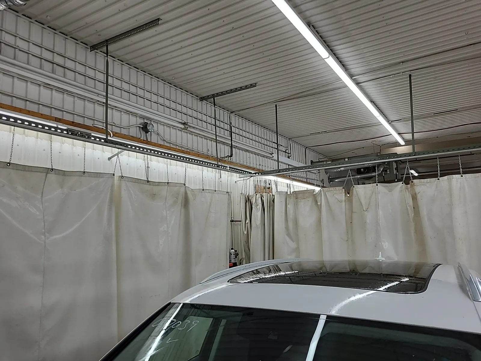 Exterior Roof Photo