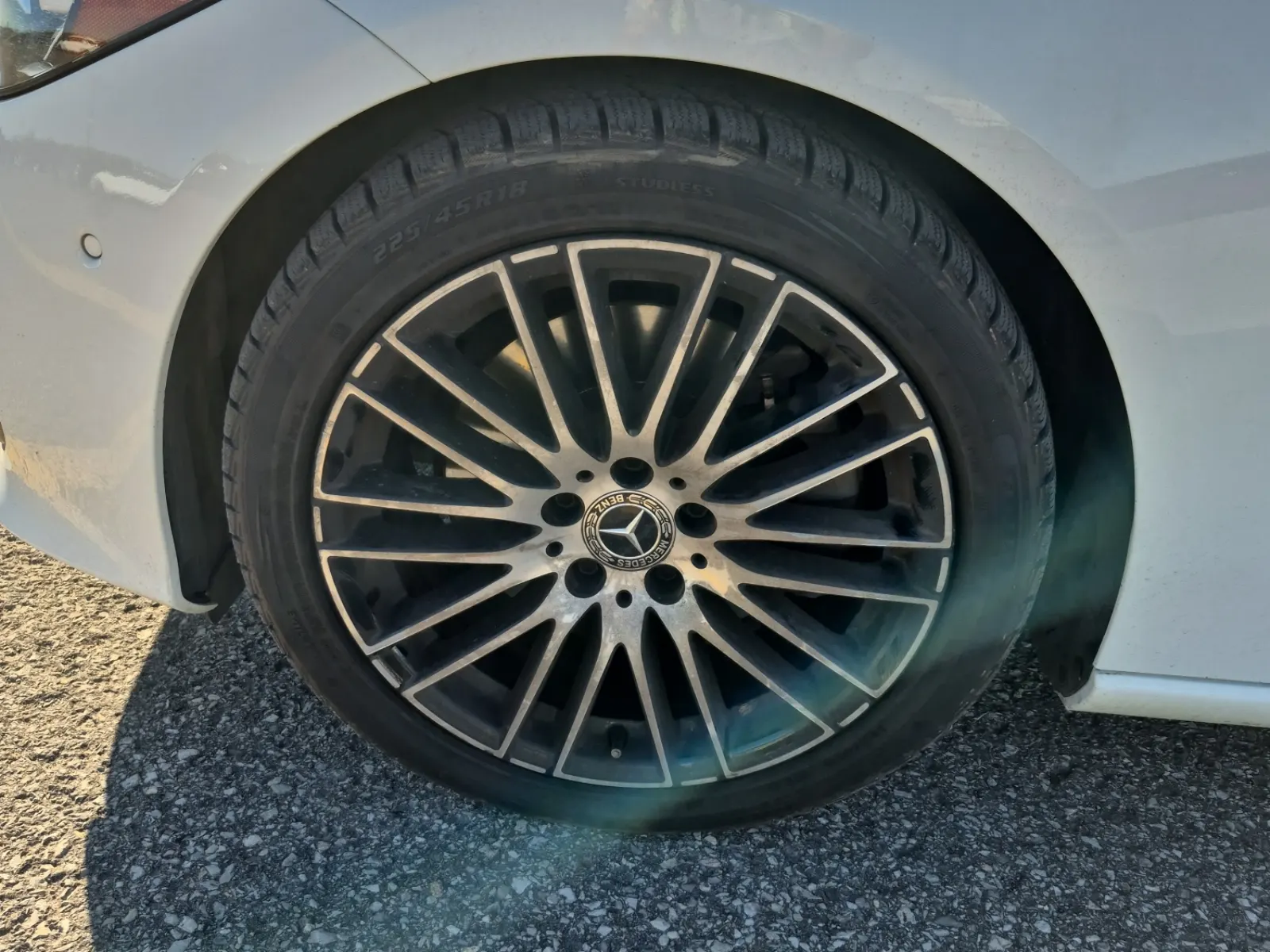 Front driver wheel/tire photo