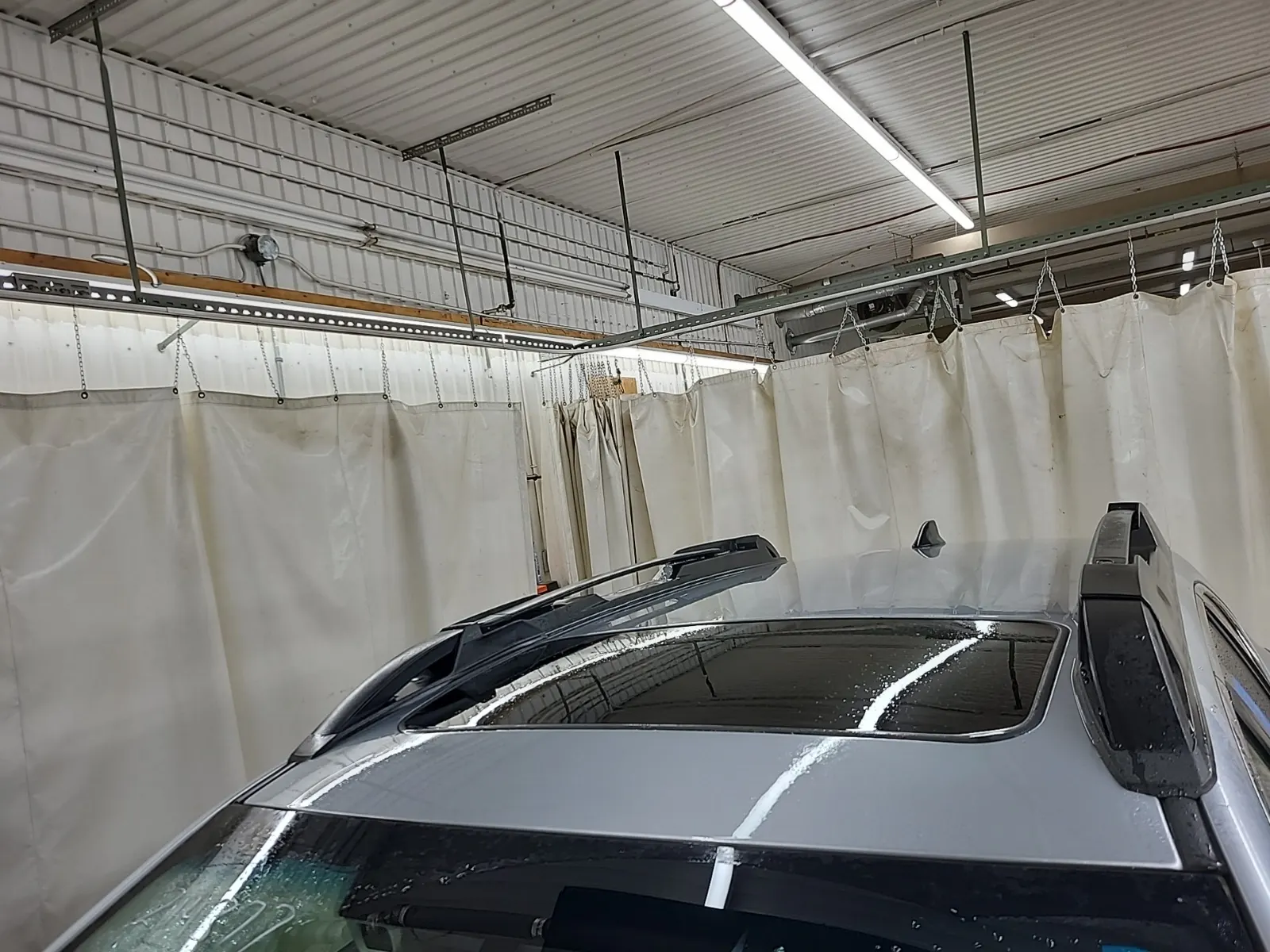 Exterior Roof Photo