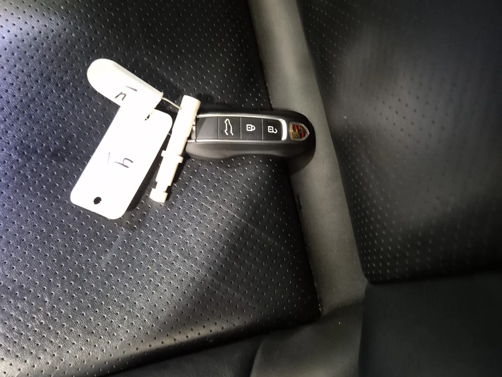 Keys/Fobs/Manual Photo