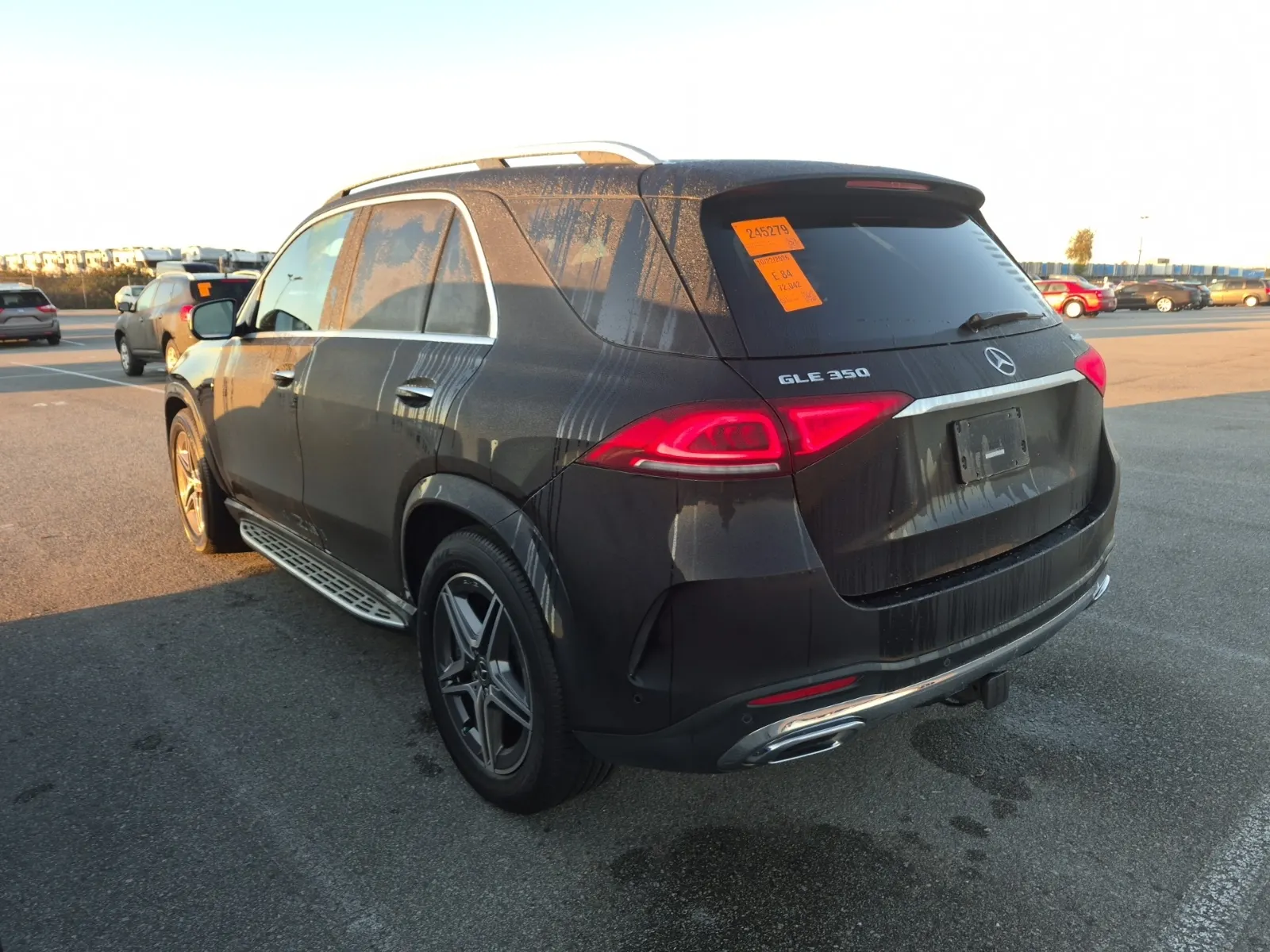 Driver Rear 3/4 Photo