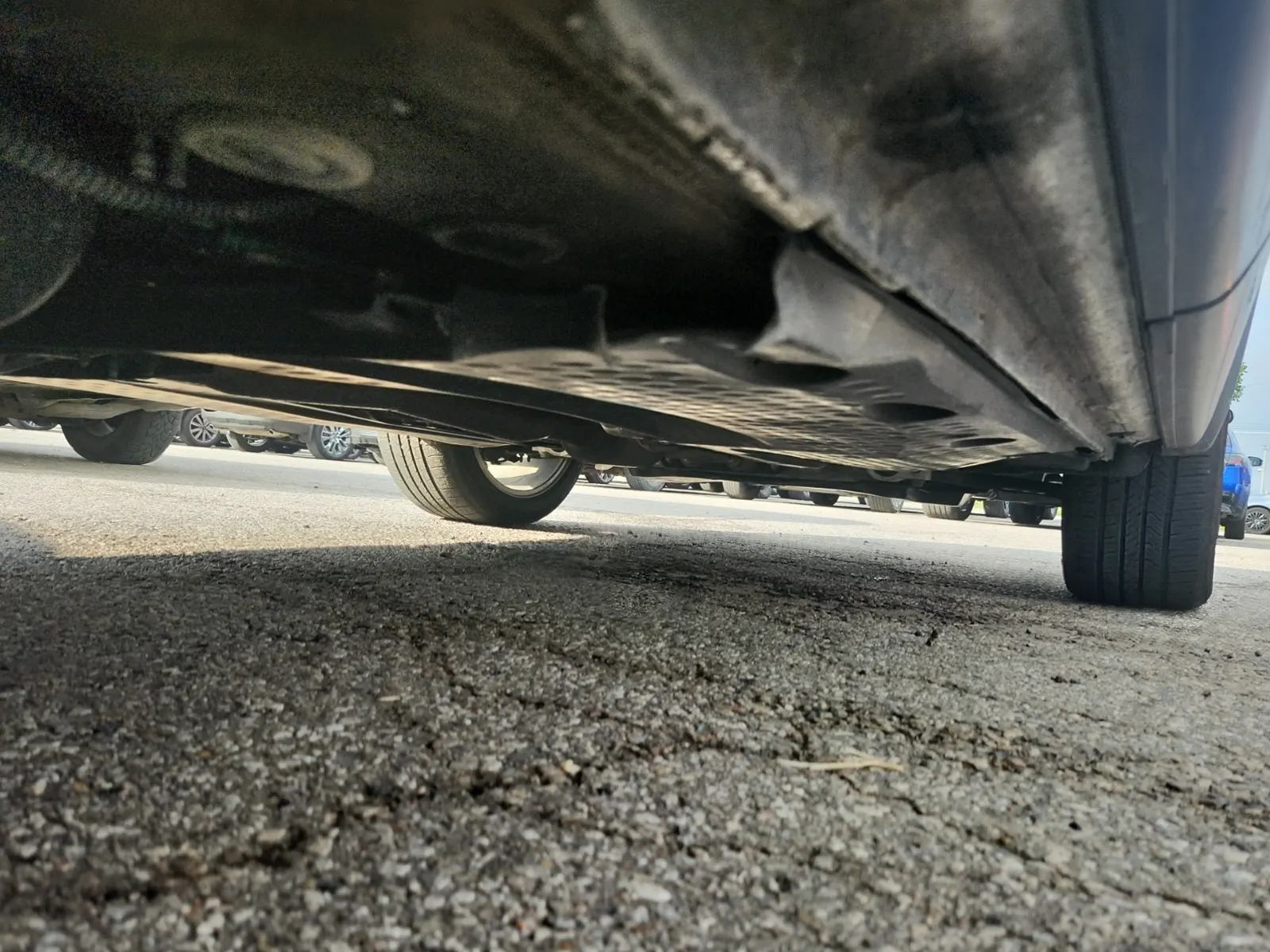 Undercarriage - Passenger Photo