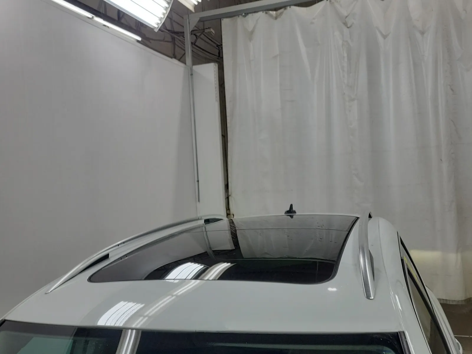 Exterior Roof Photo