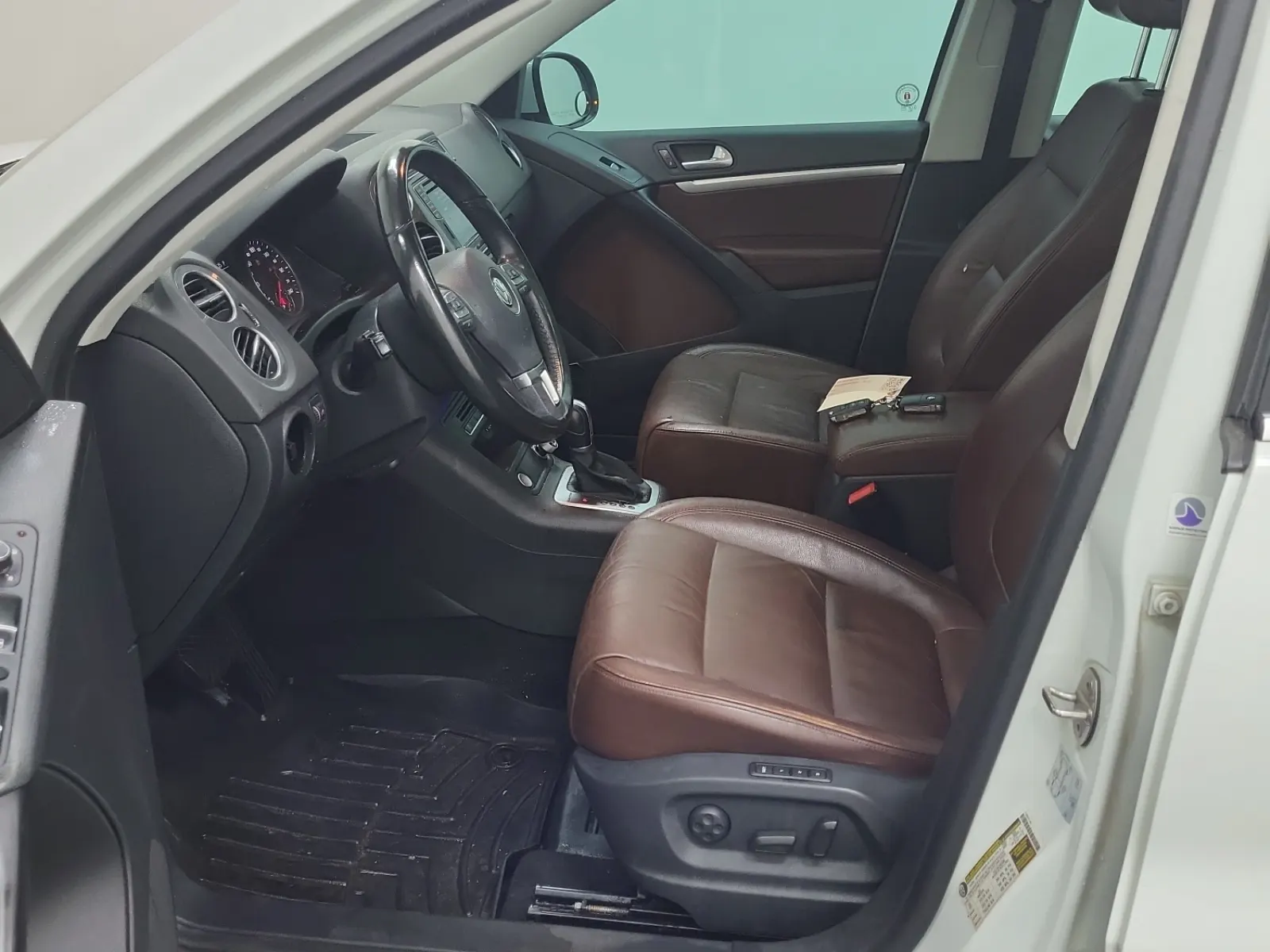 Front Interior Photo