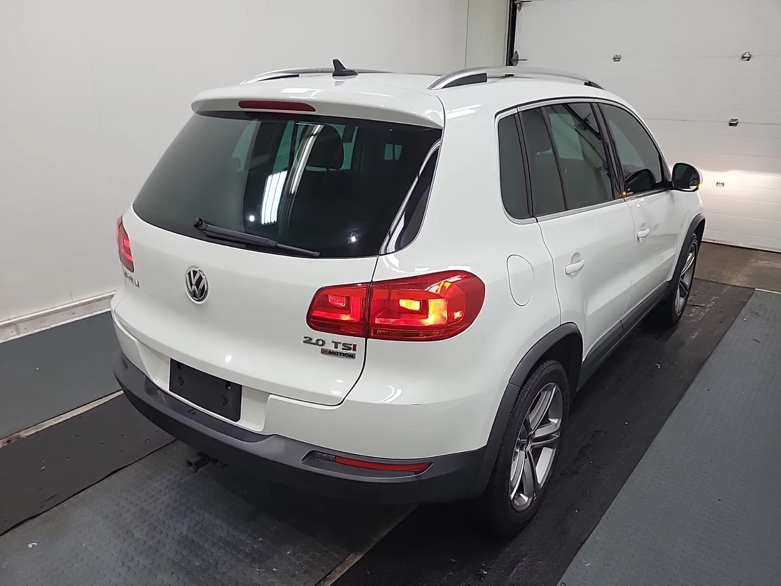 Passenger Rear 3/4 Photo
