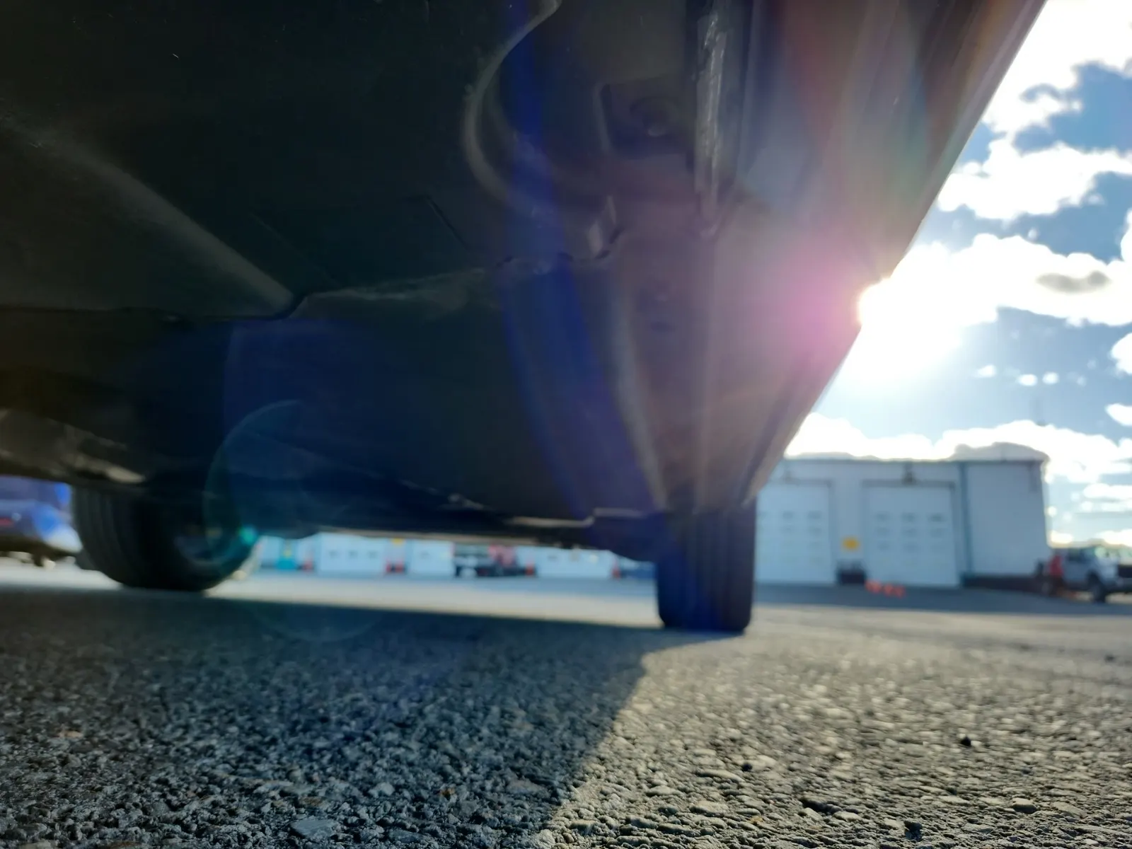 Undercarriage - Passenger Photo