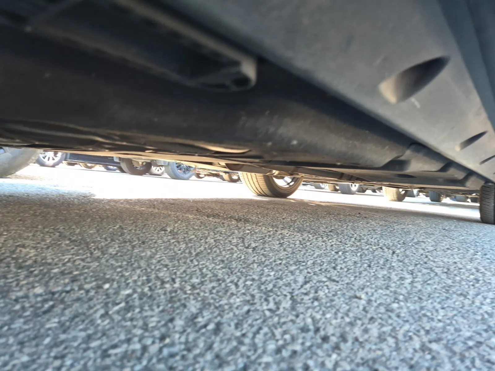 Undercarriage - Passenger Photo