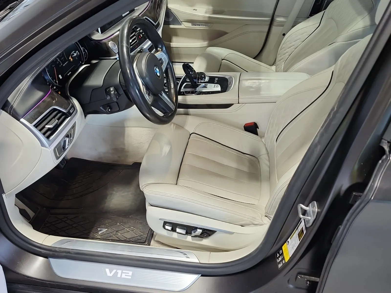 Front Interior Photo