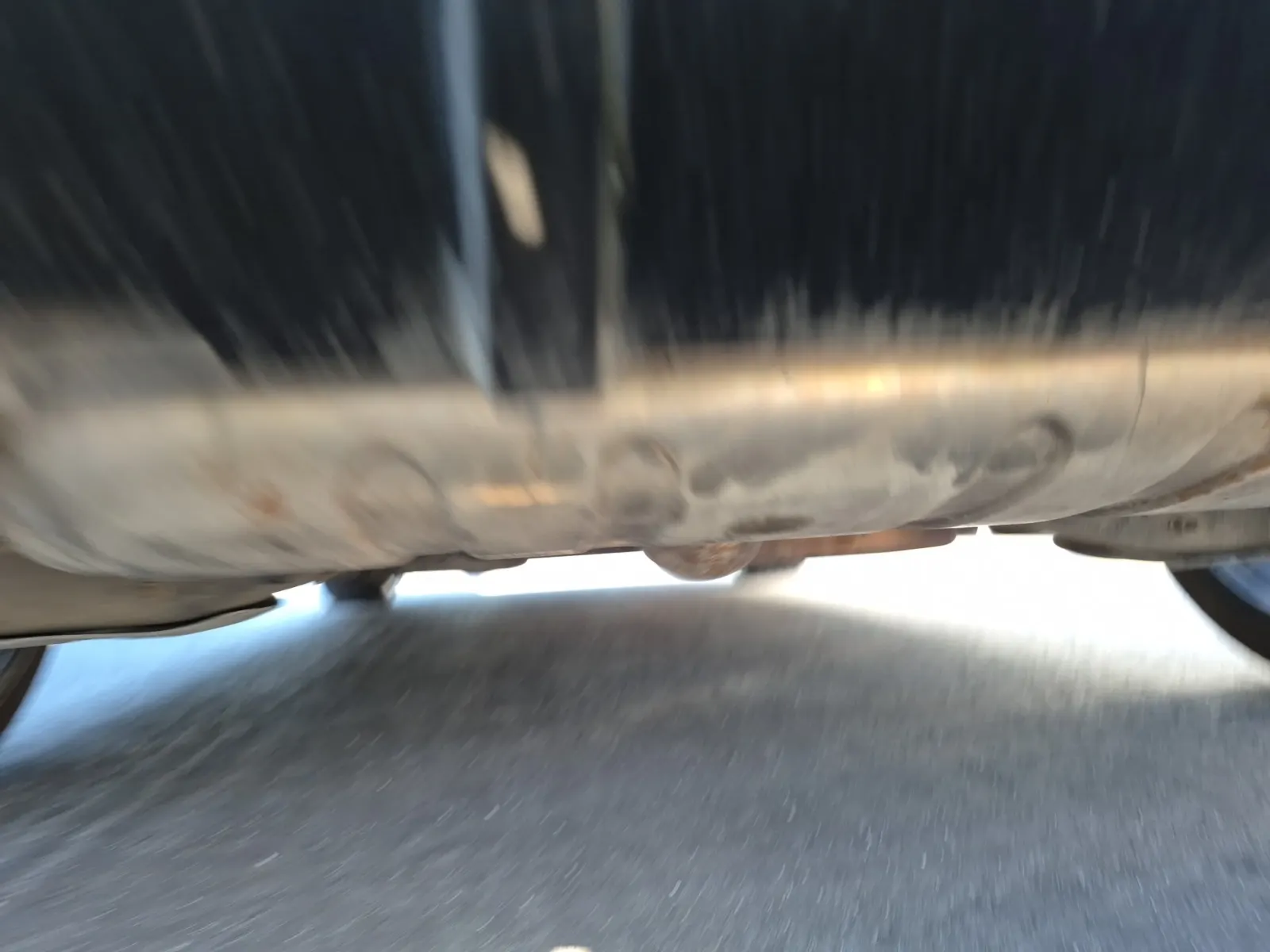 Undercarriage - Rear Photo