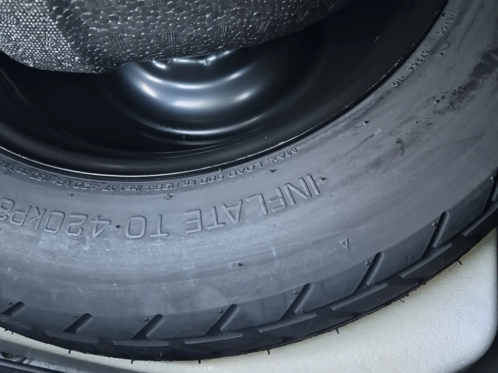 Spare Tire & Wheel Photo