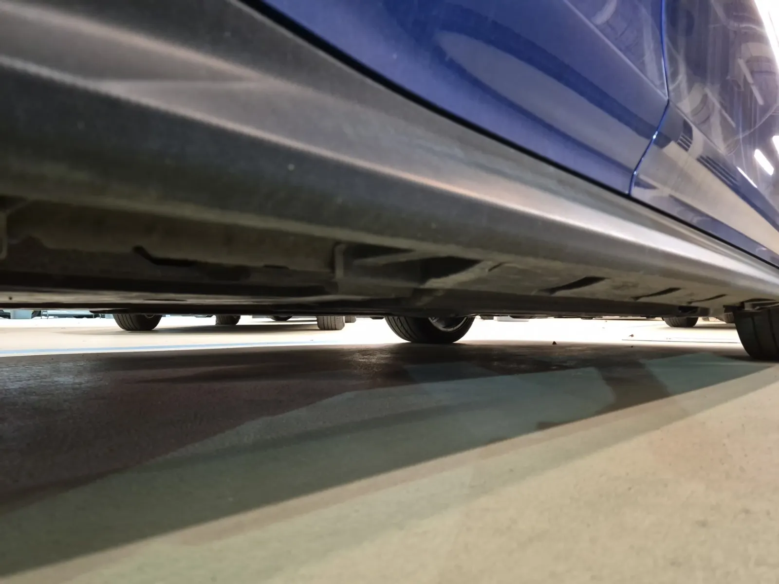 Undercarriage - Passenger Photo