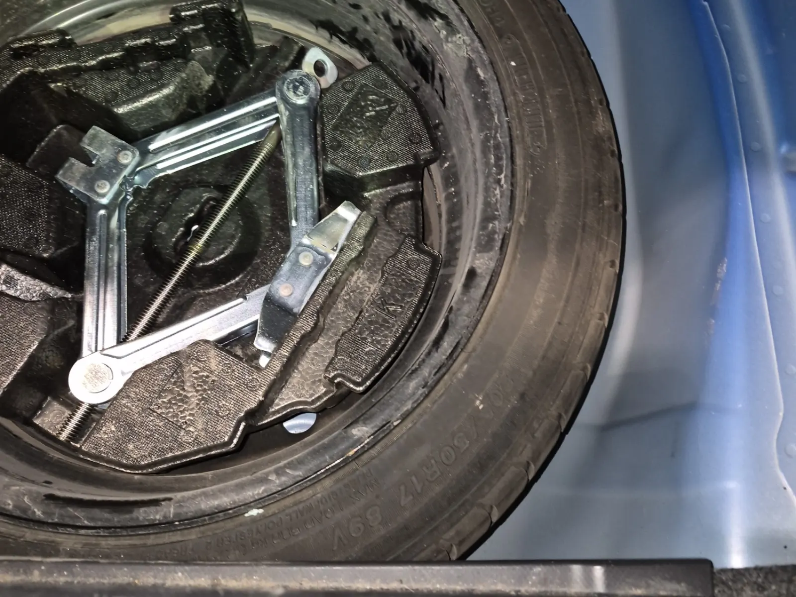 Spare Tire & Wheel Photo
