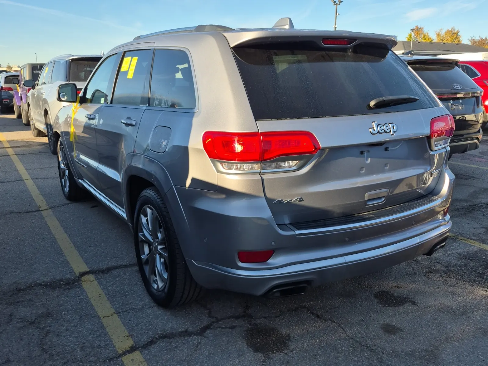 Driver Rear 3/4 Photo