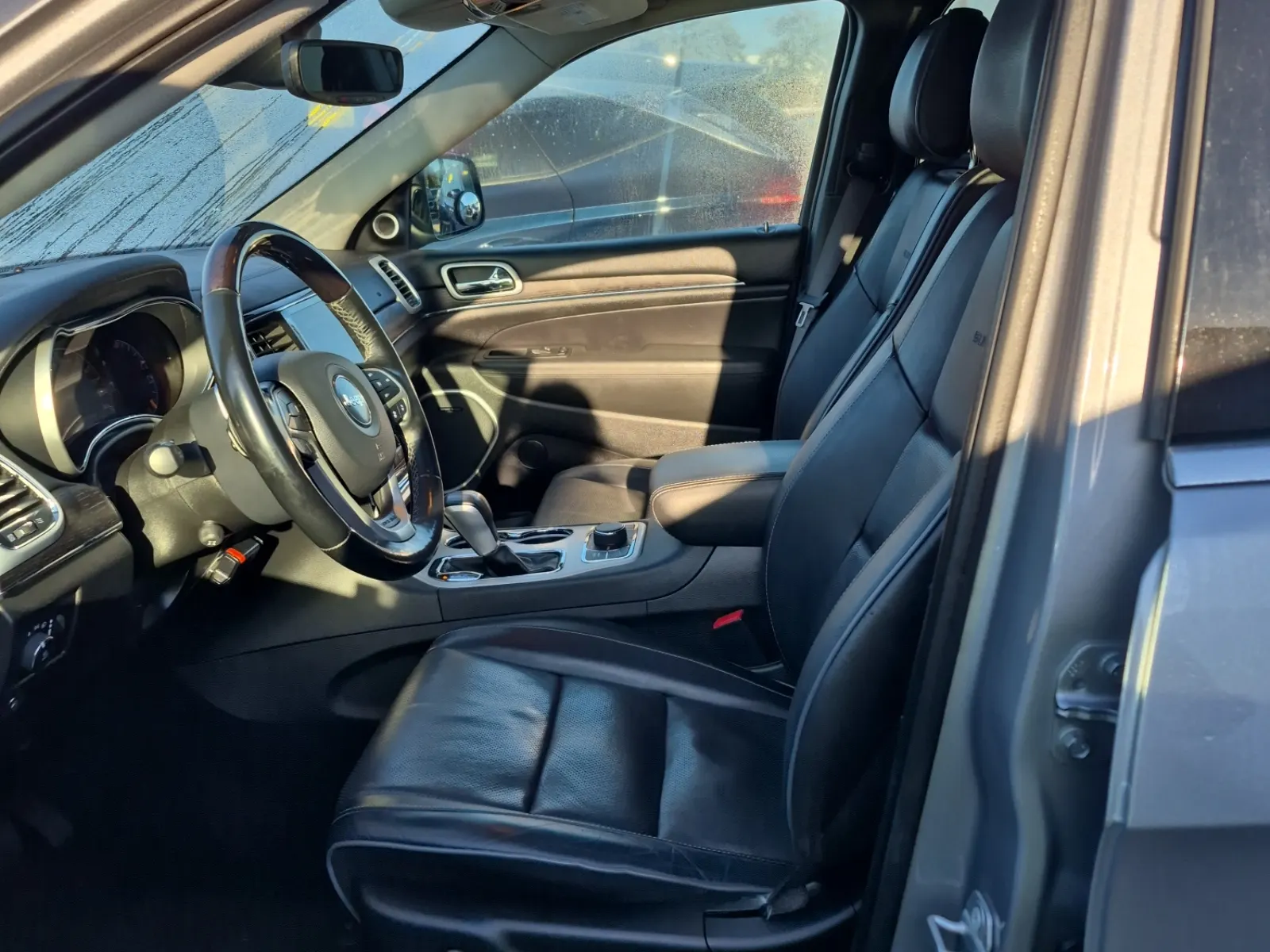 Front Interior Photo