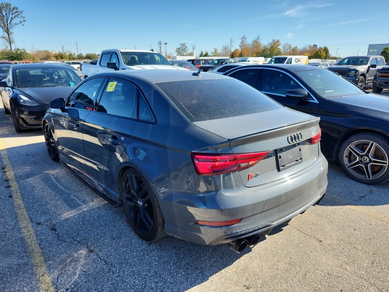 Driver Rear 3/4 Photo