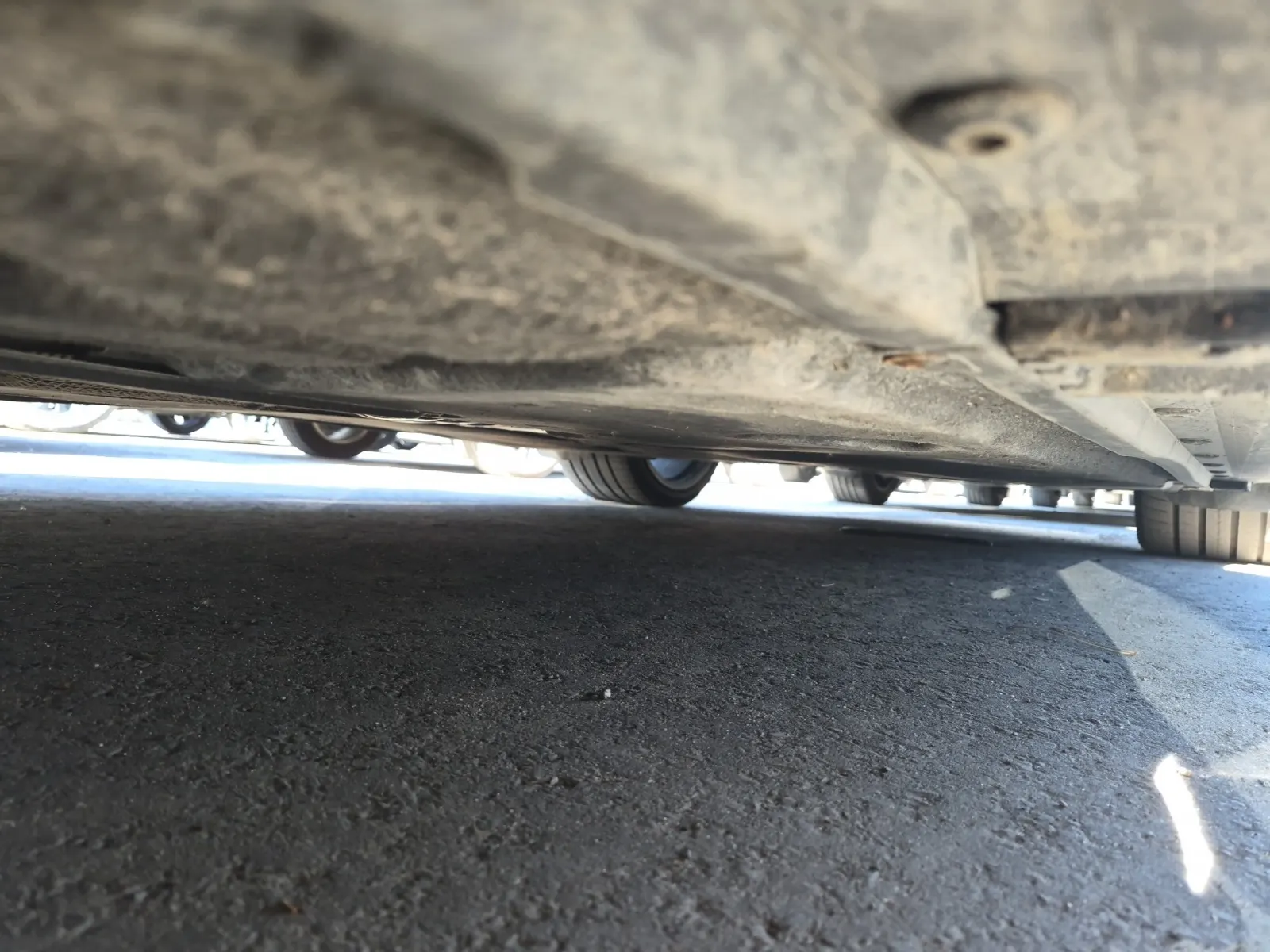 Undercarriage - Driver Photo
