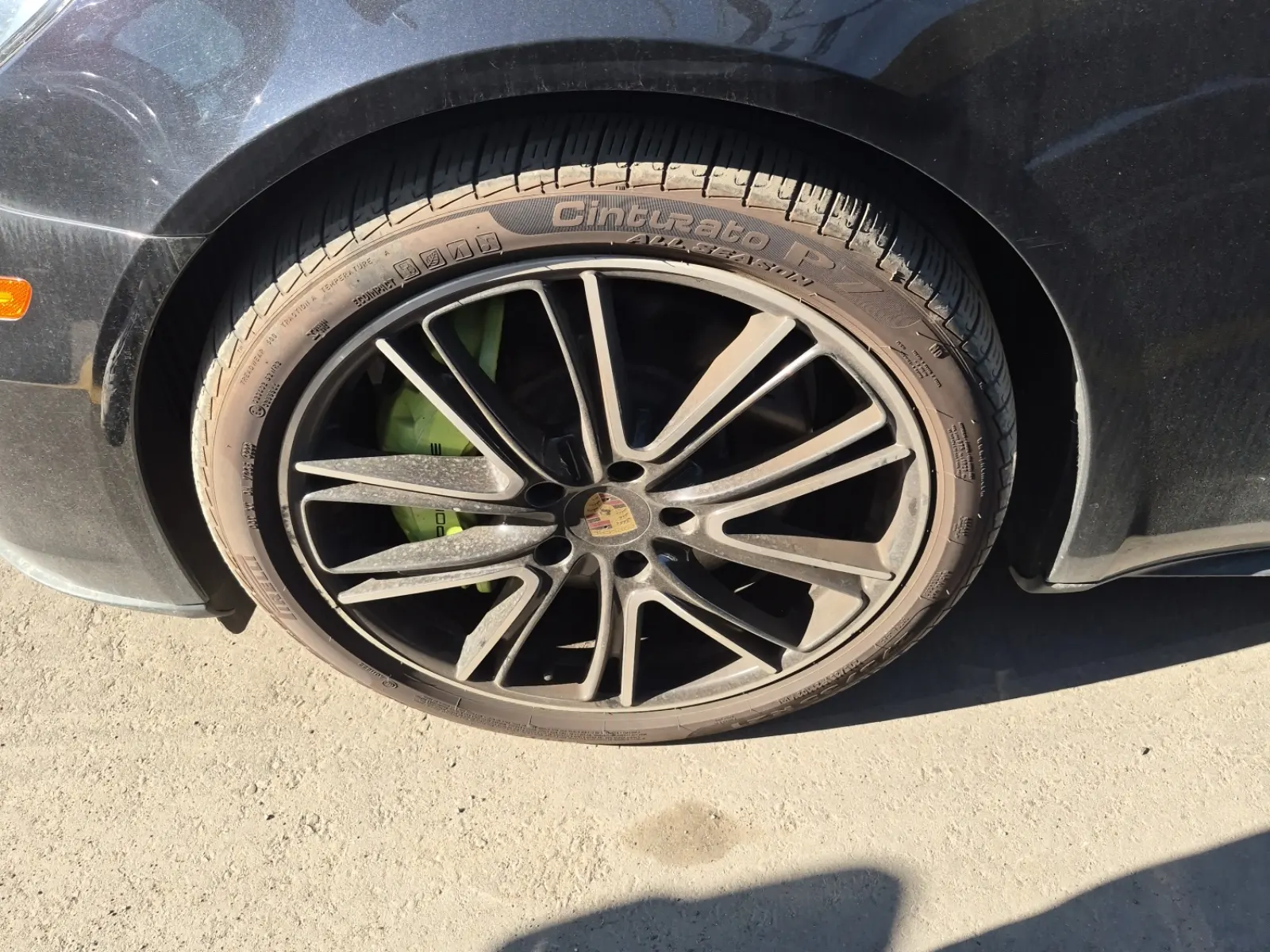 Front driver wheel/tire photo